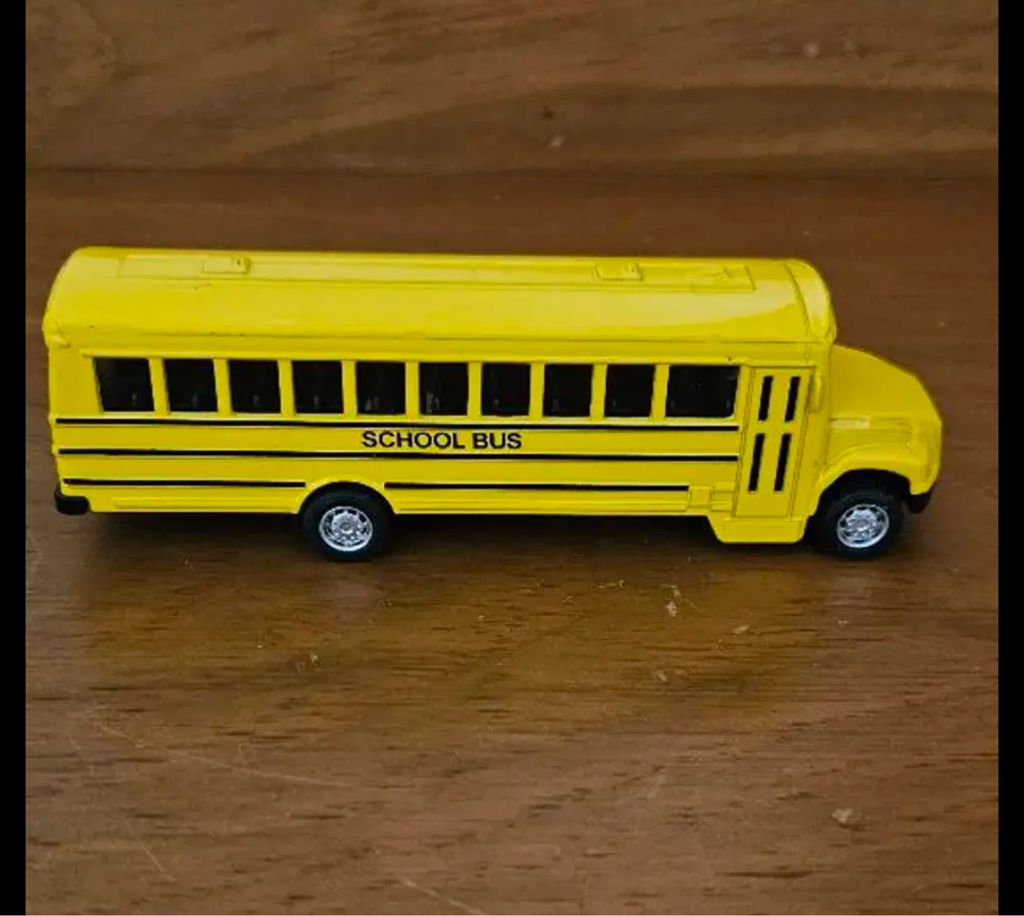 Yellow School Bus Toy⚽️