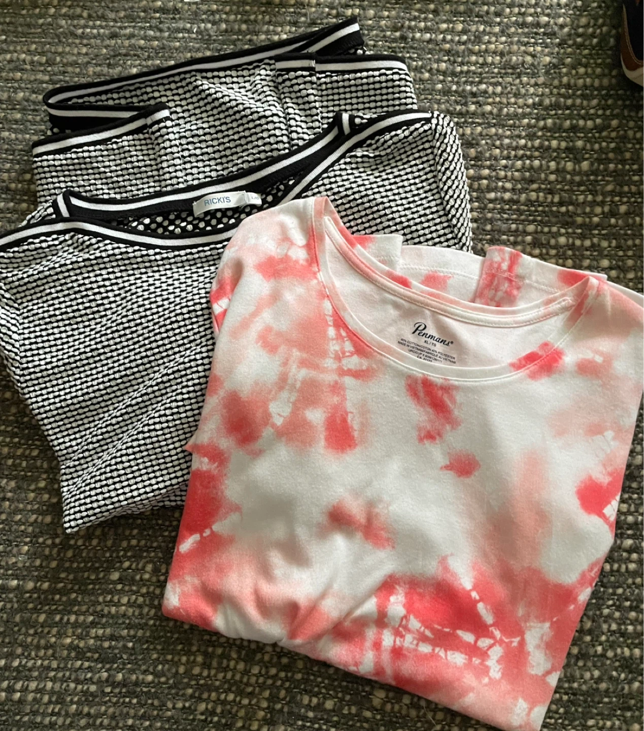 ⚽️Penmans tie-dye t-shirt & Rickis top bundle