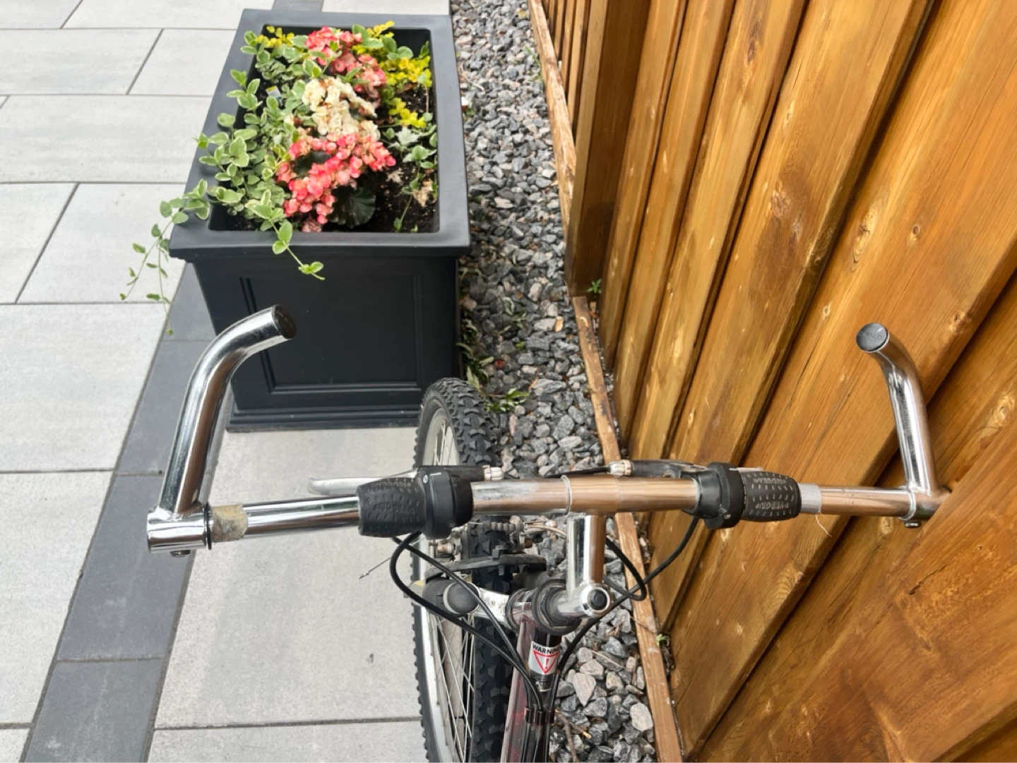 Dual Suspension 24 inch Bike (Like New) - photo 4