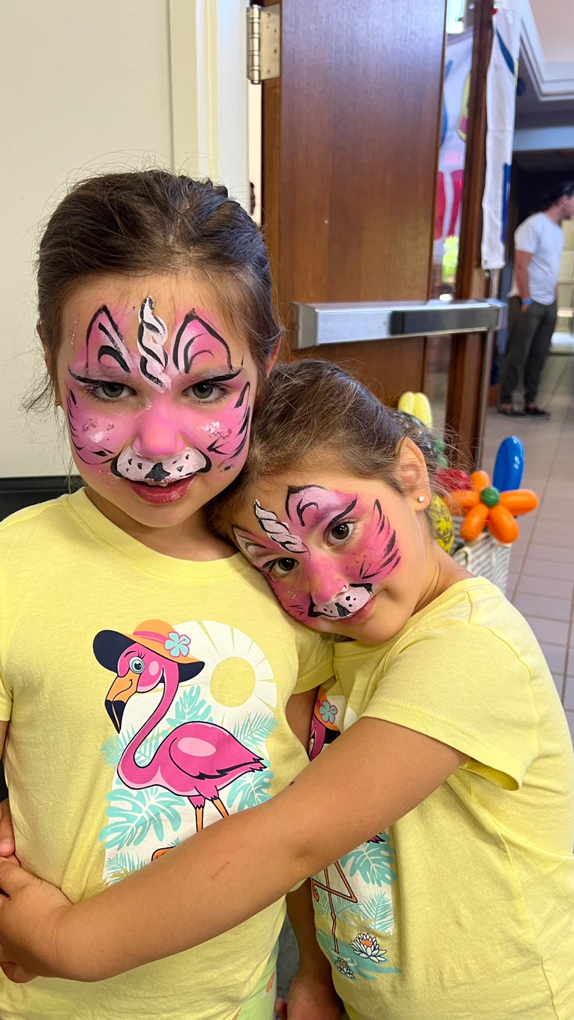 Face painting and twisted balloons - photo 2