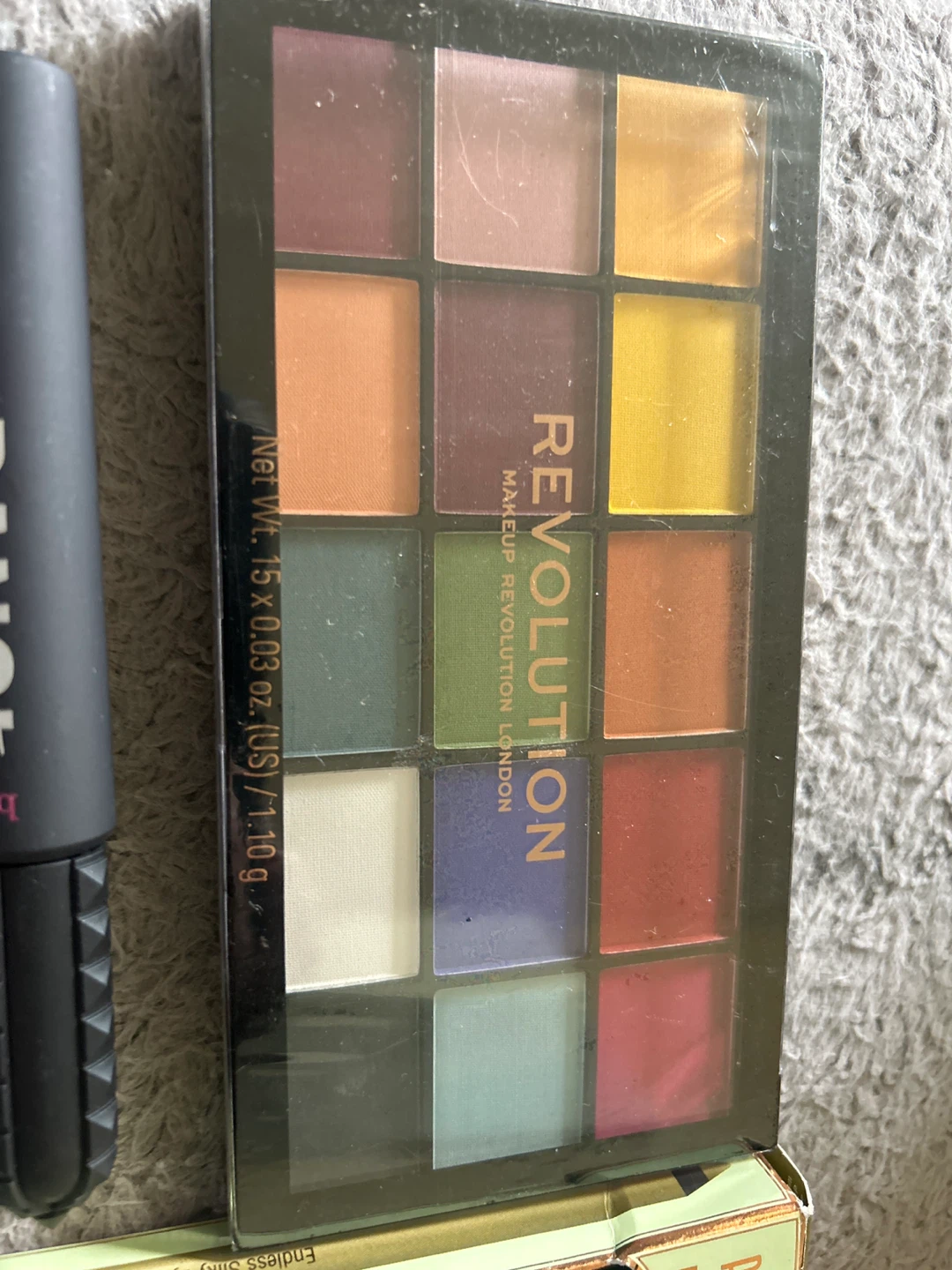 ⚽️ Revolution Reloaded Marvellous Mattes Eyeshadow Palette