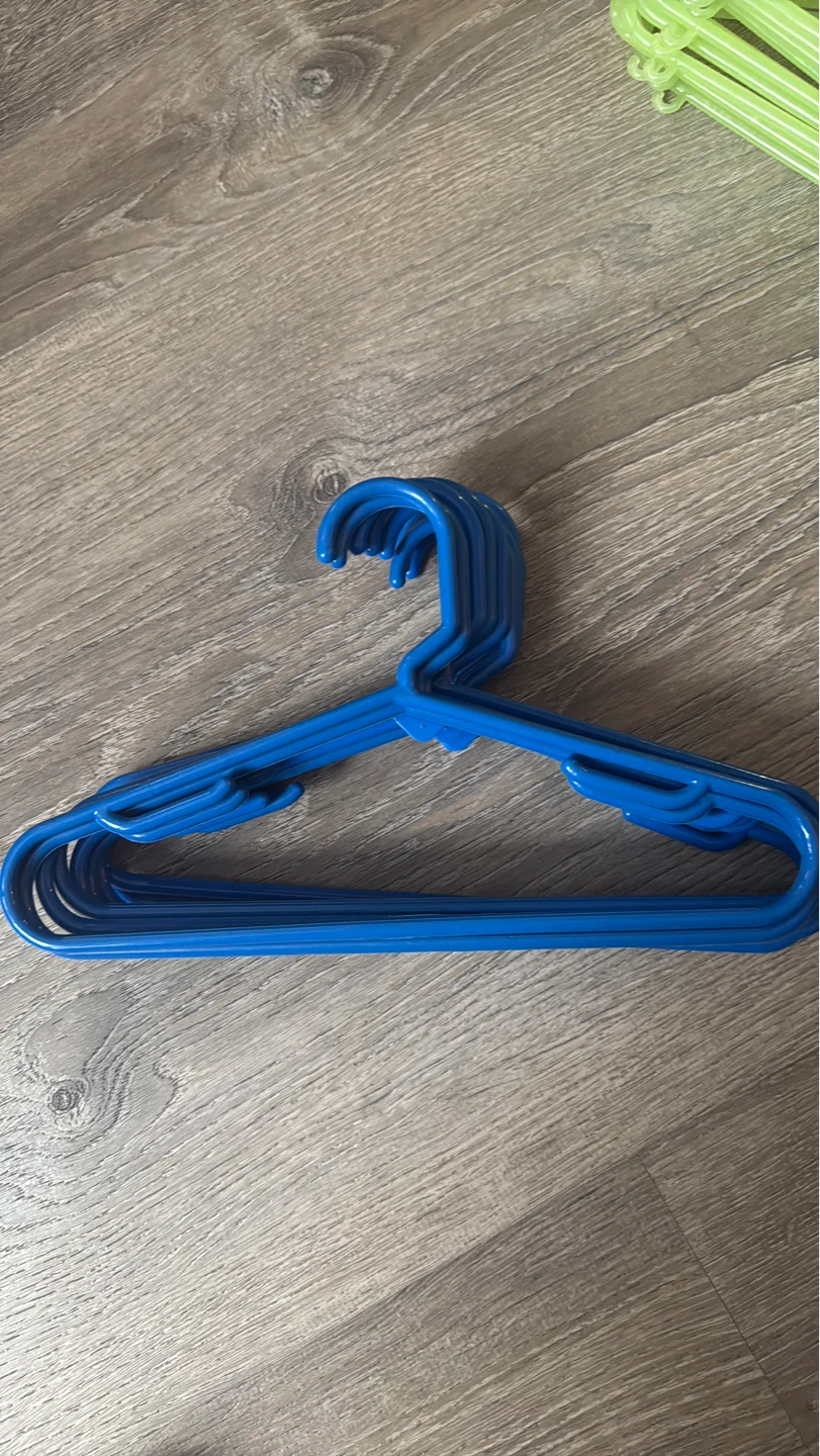 Set of 60 Plastic Clothes Hangers (Mixed Colors) - photo 2
