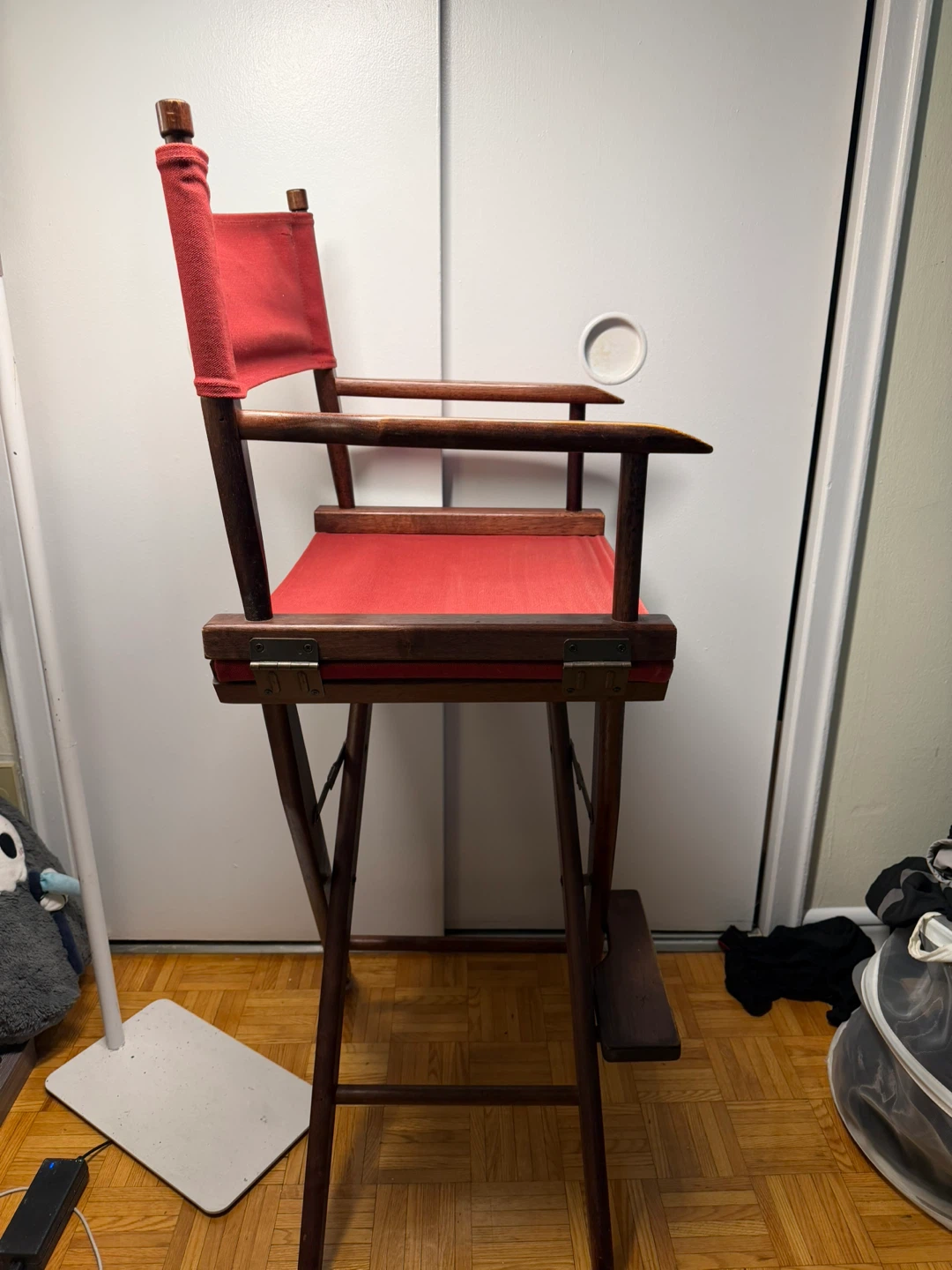 Red Director's Chair - photo 5