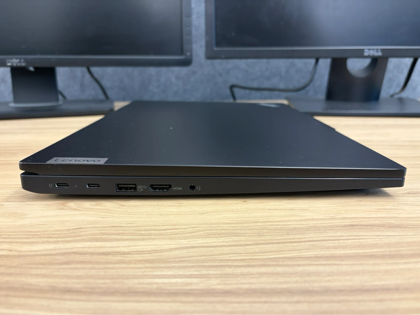 Lenovo Thinkpad E16 Gen1 - photo 3