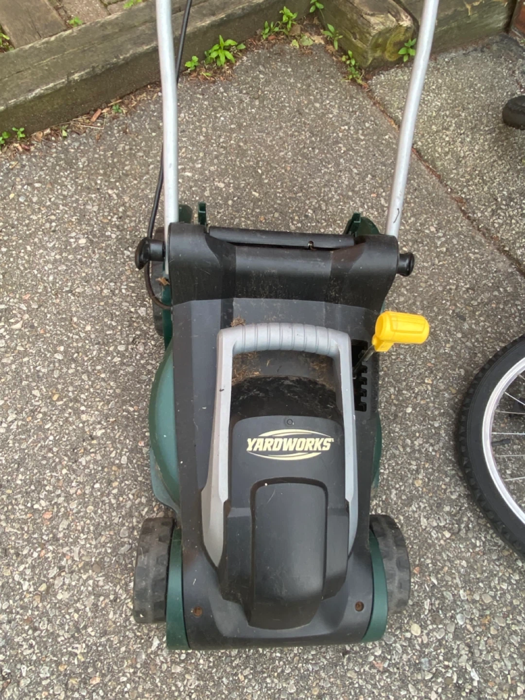 Yardworks Electric Lawn Mower ( not working as is )