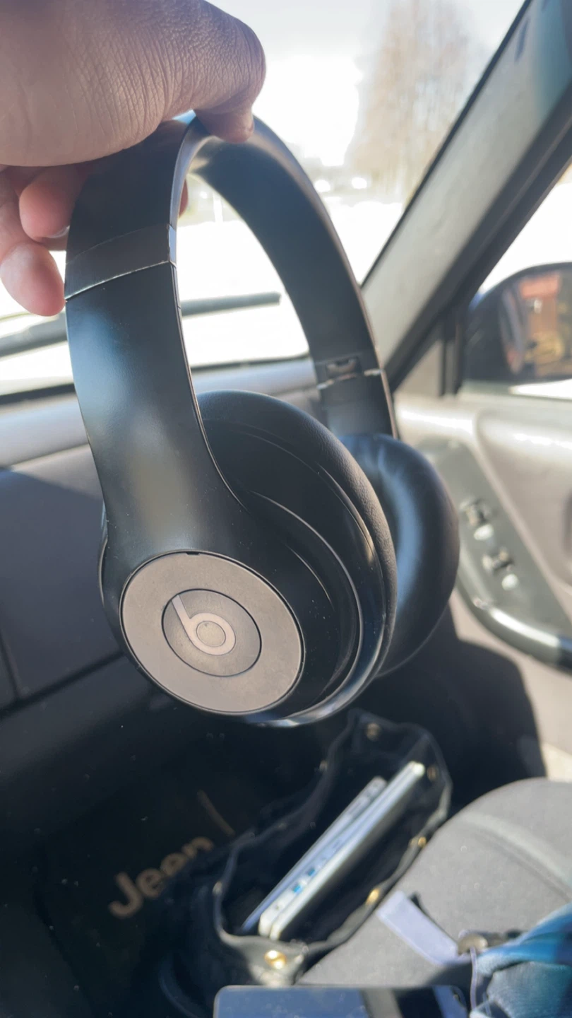 Beats Studio3 Wireless Headphones - photo 2