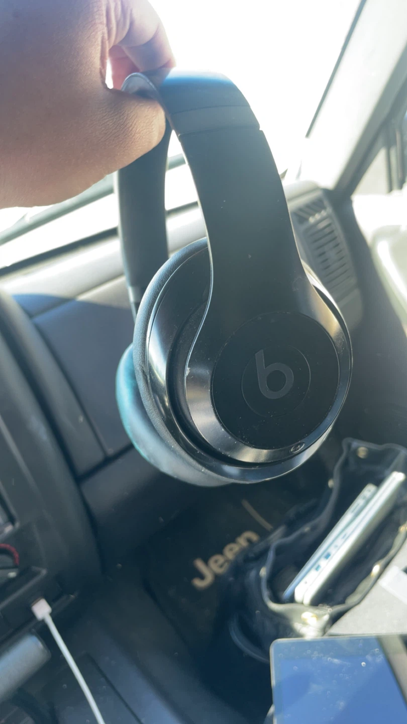 Beats Studio3 Wireless Headphones - photo 3