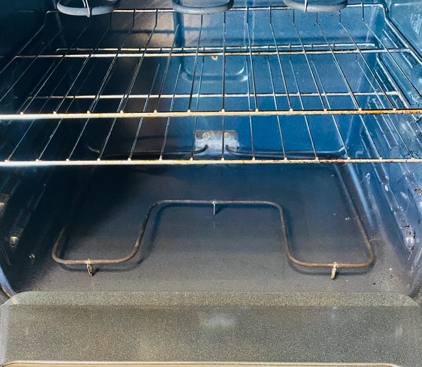 Quality Frigidaire Electric Range - photo 2
