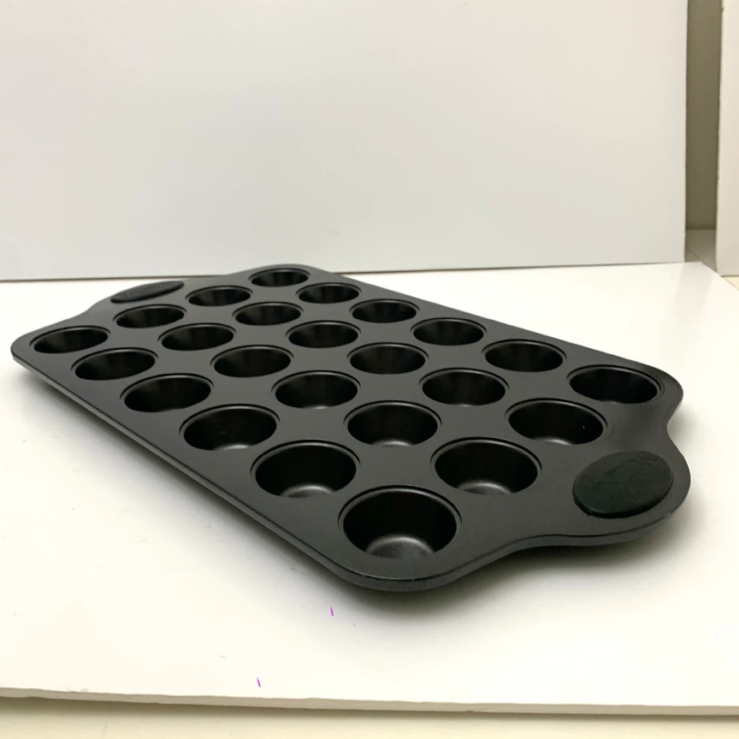 Mini Muffin Pan Cupcake Pan Baking Tray Oneida 24 Cup Kitchen - photo 2