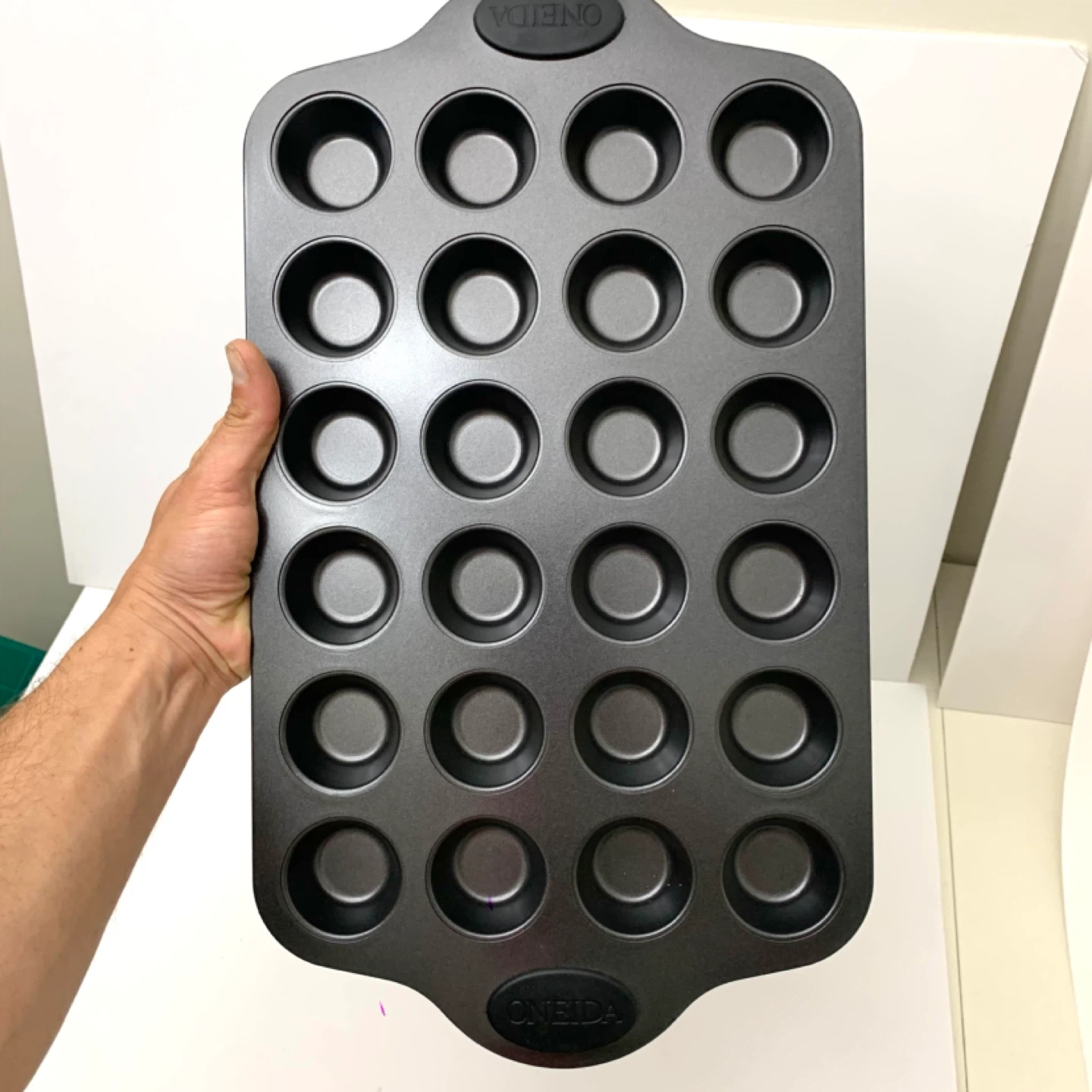 Mini Muffin Pan Cupcake Pan Baking Tray Oneida 24 Cup Kitchen - photo 4