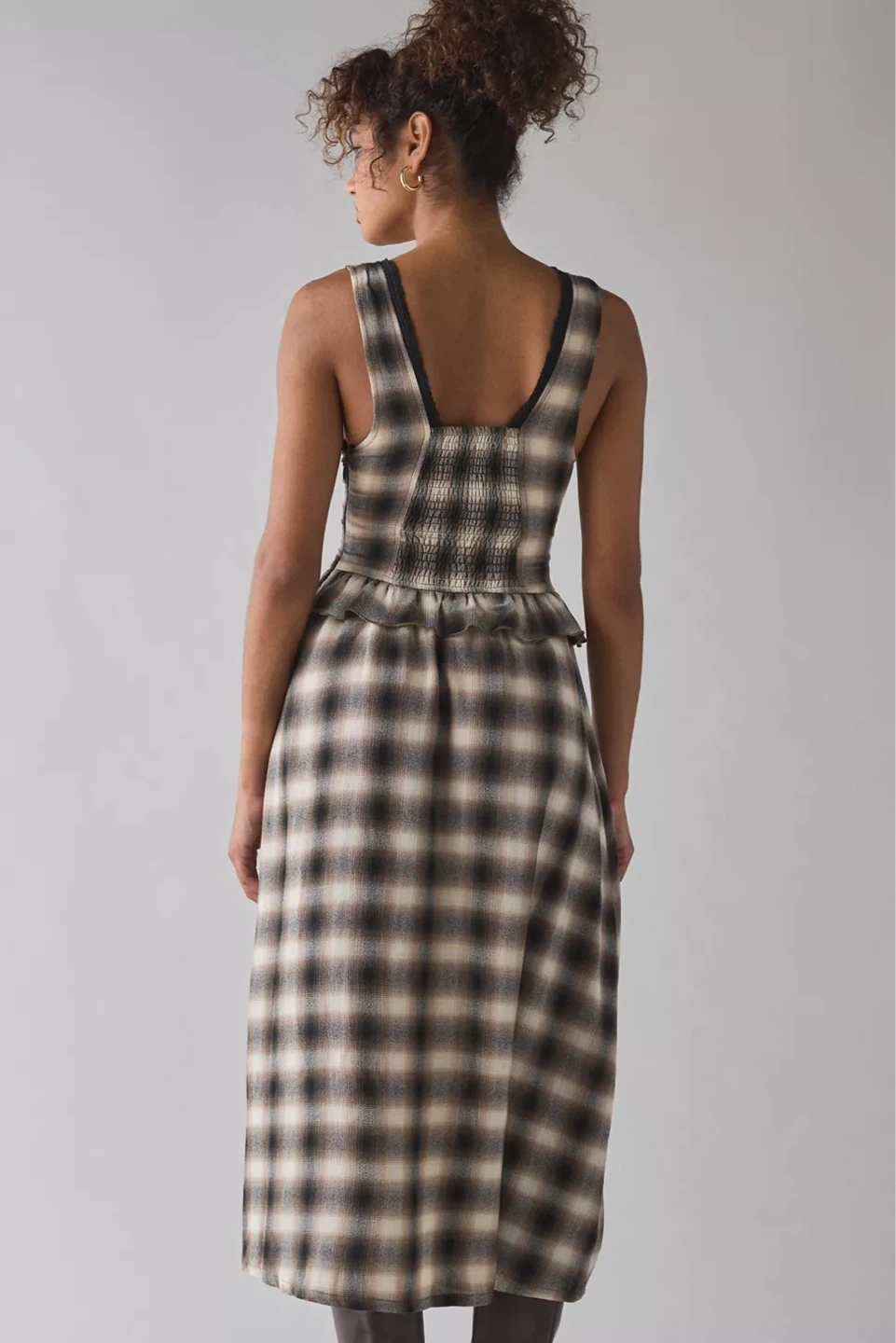 UO Perfectly Plaid Lace-Up Ruffle Midi Dress - photo 3
