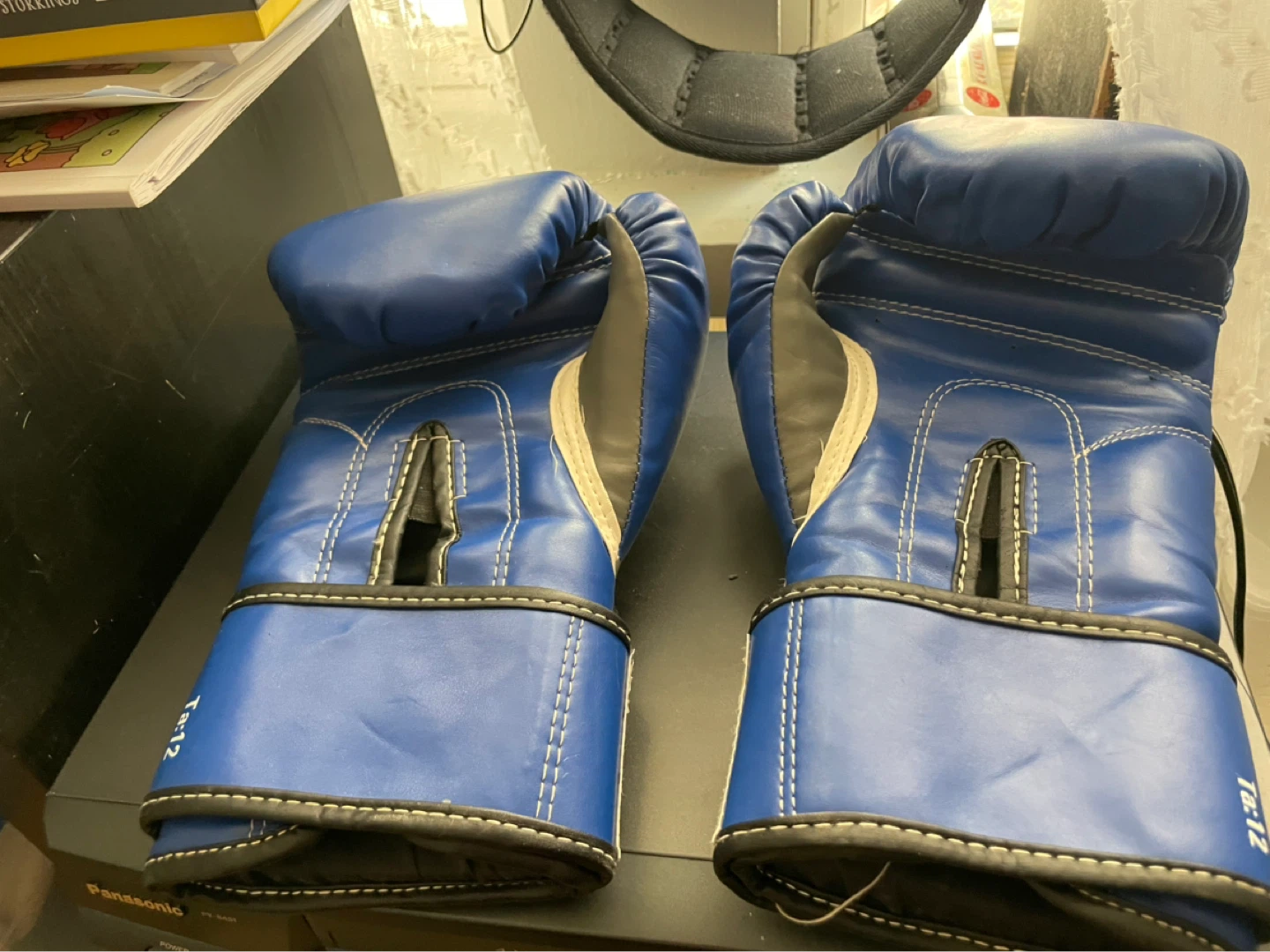 Everlast and Twins Special Boxing Gloves - photo 5
