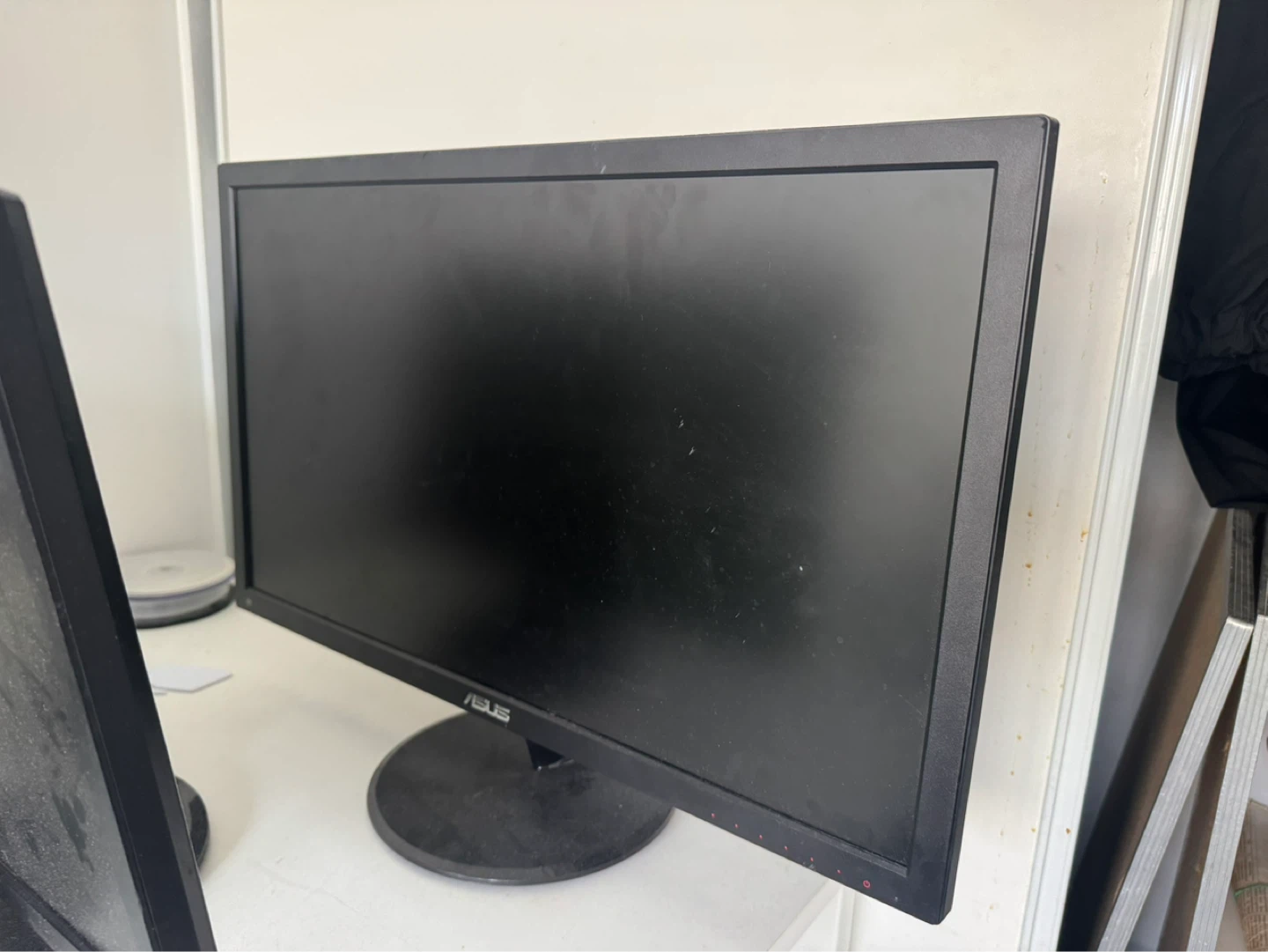 ASUS and Dell Computer Monitors (Lot of 3) - photo 4