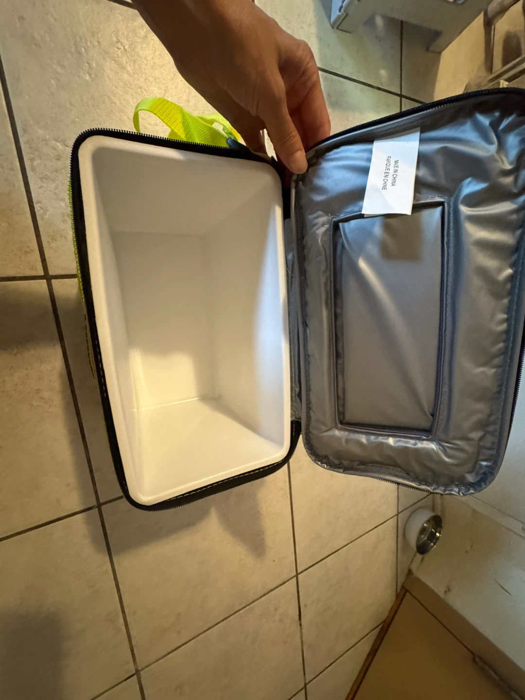 Outbound Insulated Lunch Bag fits 18 cans - photo 4