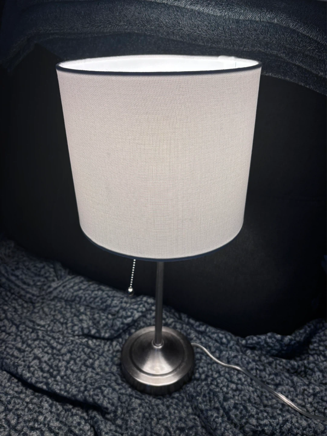 HOMETRENDS Table Lamp