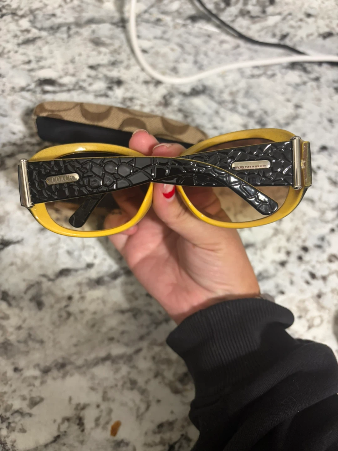 Coach Sunglasses with Case - photo 4