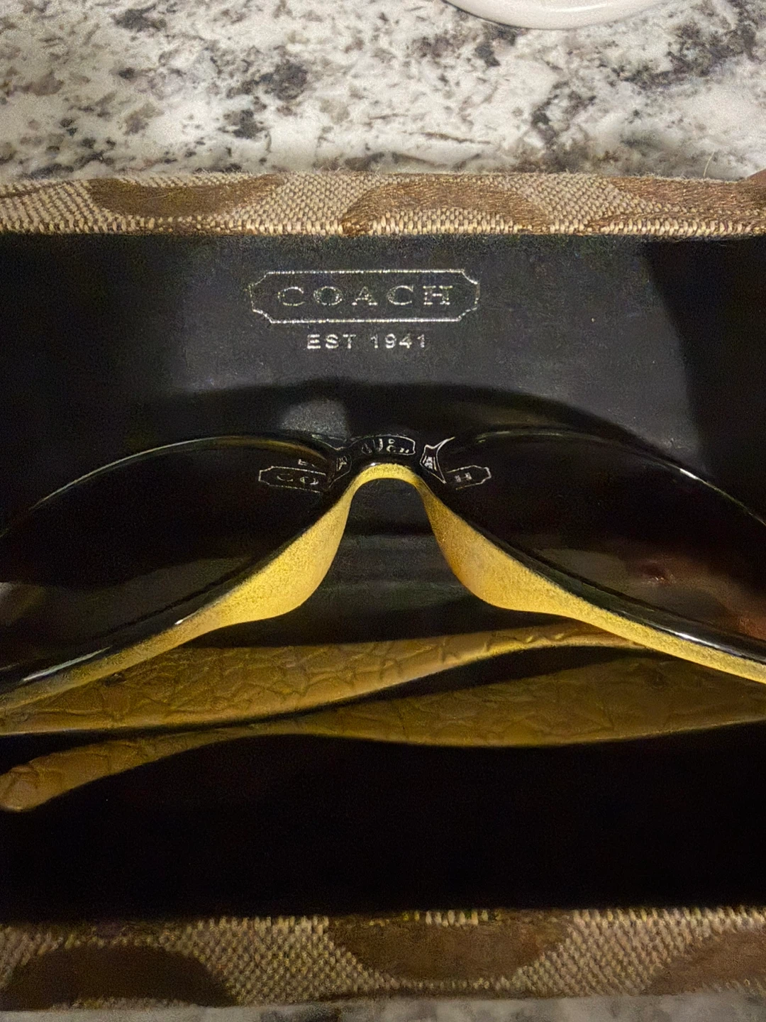 Coach Sunglasses with Case - photo 3