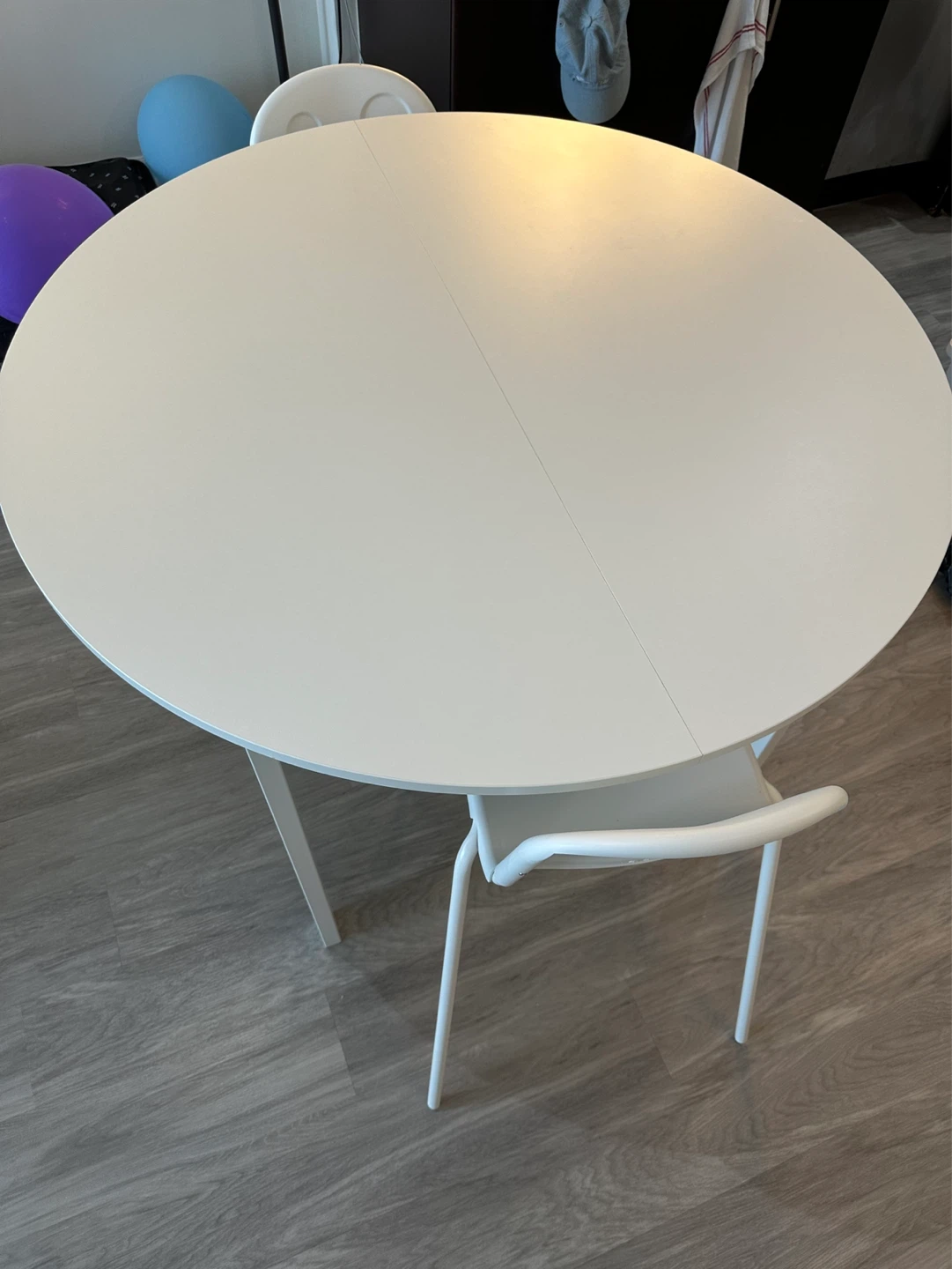 Ikea Vihals White Round Dining Table&Junior Chair 2