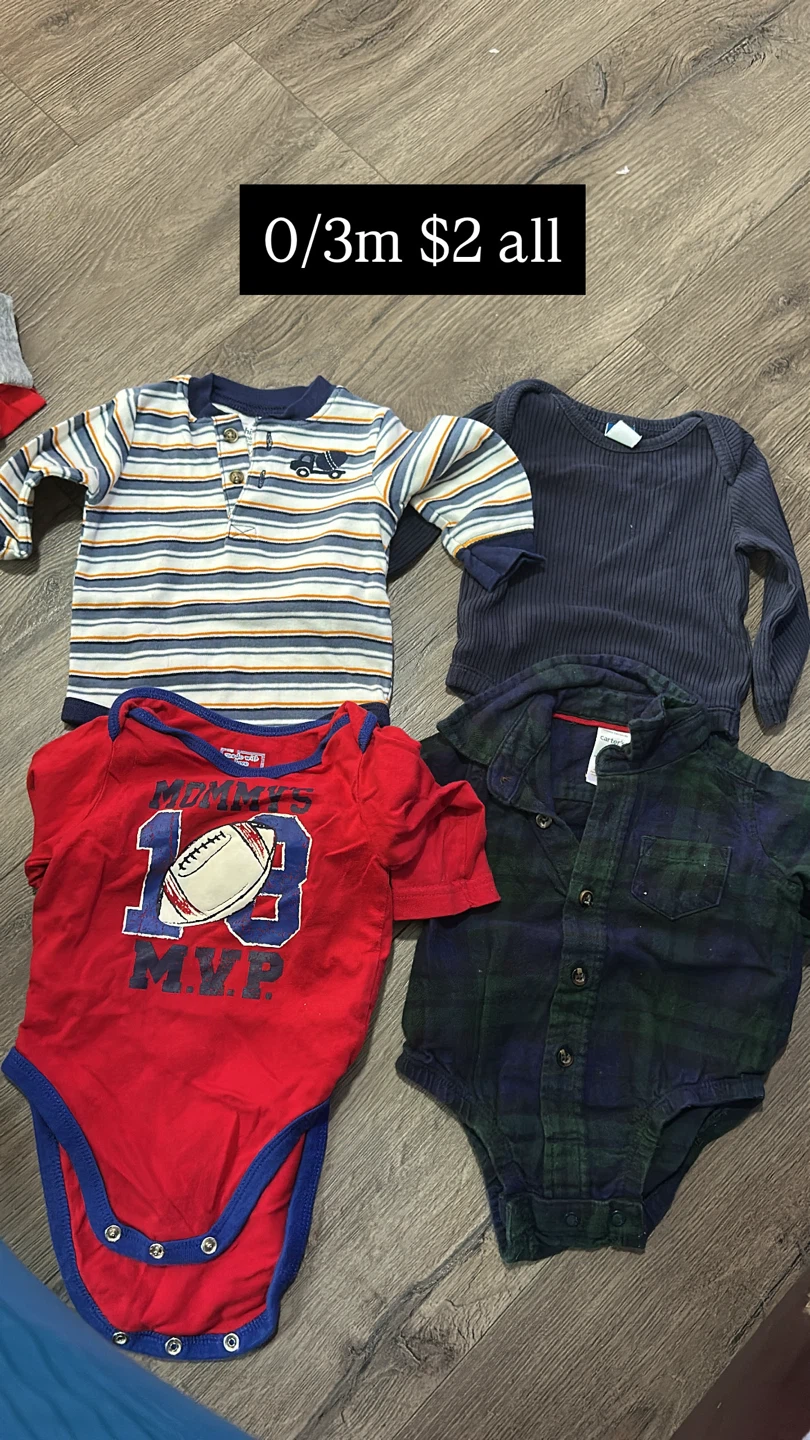 0-3m Baby Clothes Bundle - photo 3