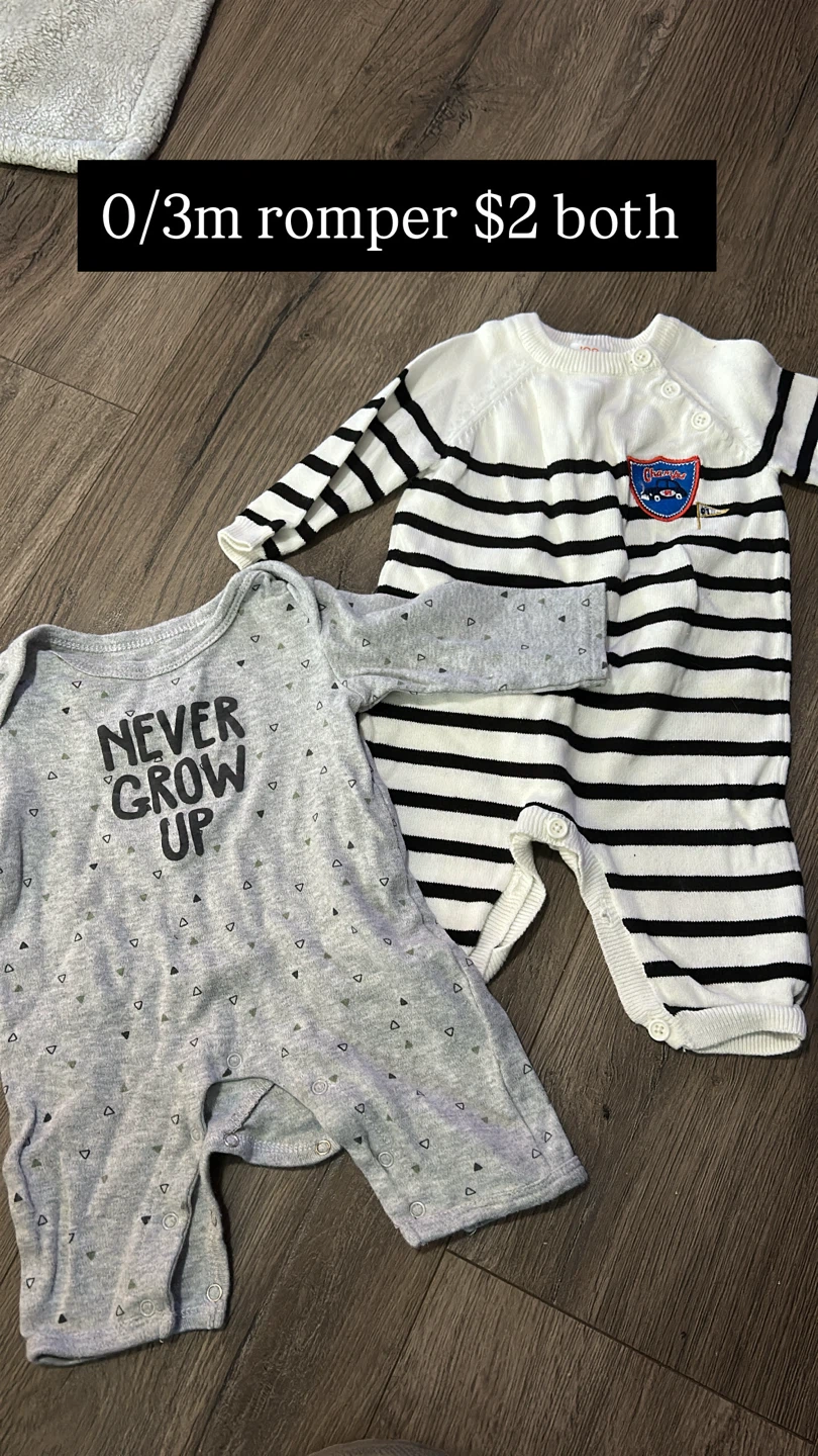 0-3m Baby Clothes Bundle - photo 2
