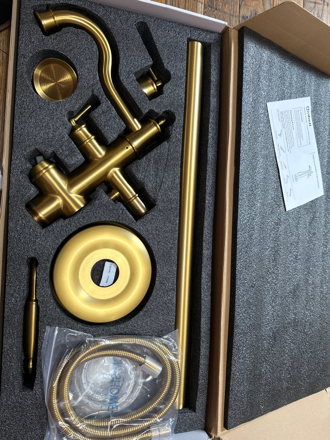 Qinkell Freestanding Tub Faucet - Brushed Gold
