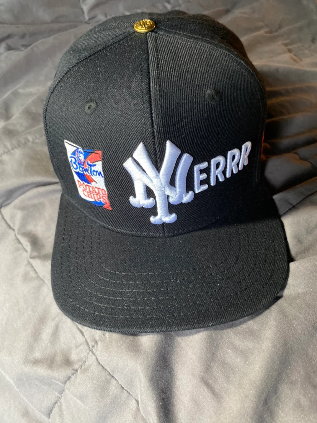 New Era New York Yankees "YERRR" Black Snapback Hat