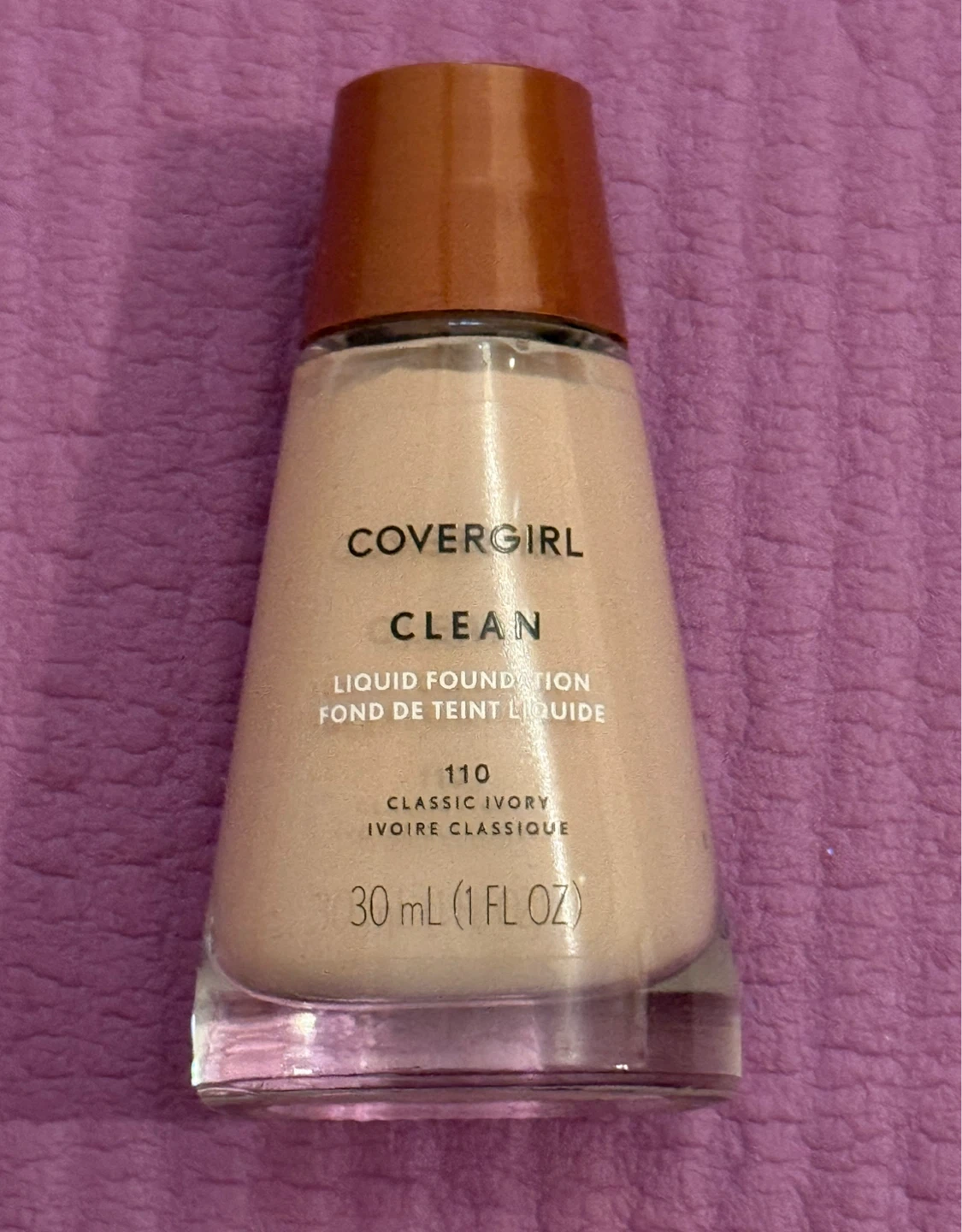 NEW⚽️Covergirl Clean Liquid Foundation 110 Classic Ivory
