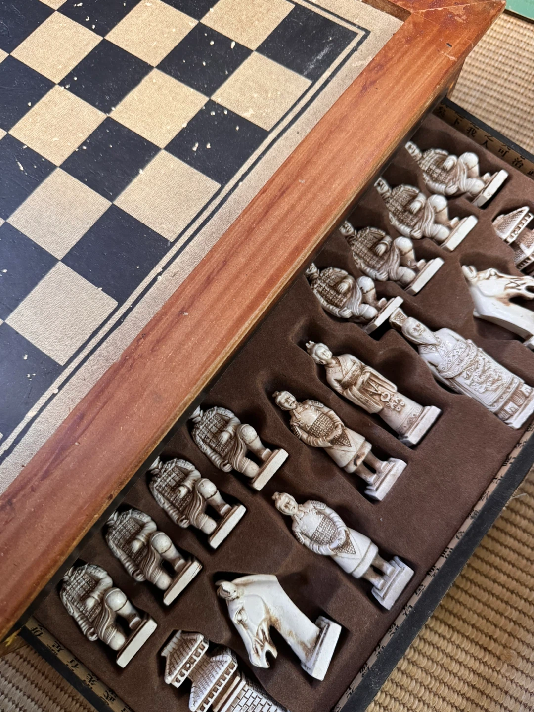 Wooden Chess Set with Decorative Pieces