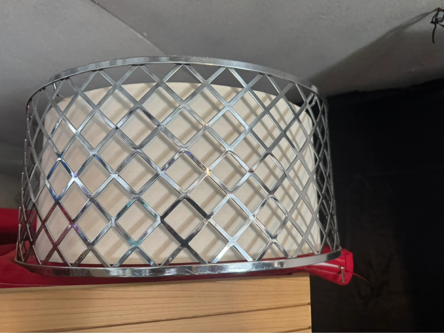 ⚽️ White Drum Lamp Shade with Decorative Metal Cage - photo 4