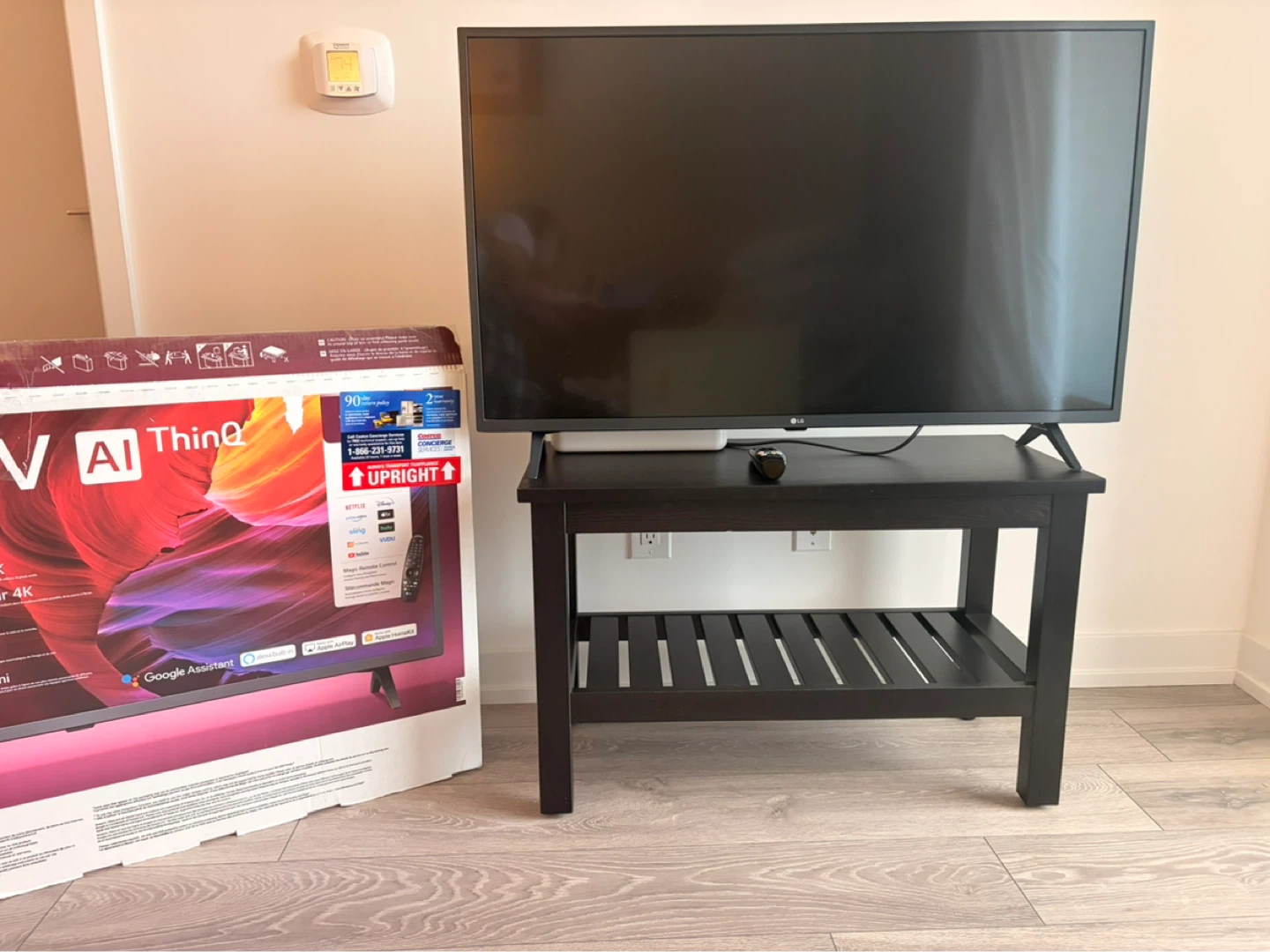 Pick up: 42’ LG AI ThinQ 4K TV - photo 2