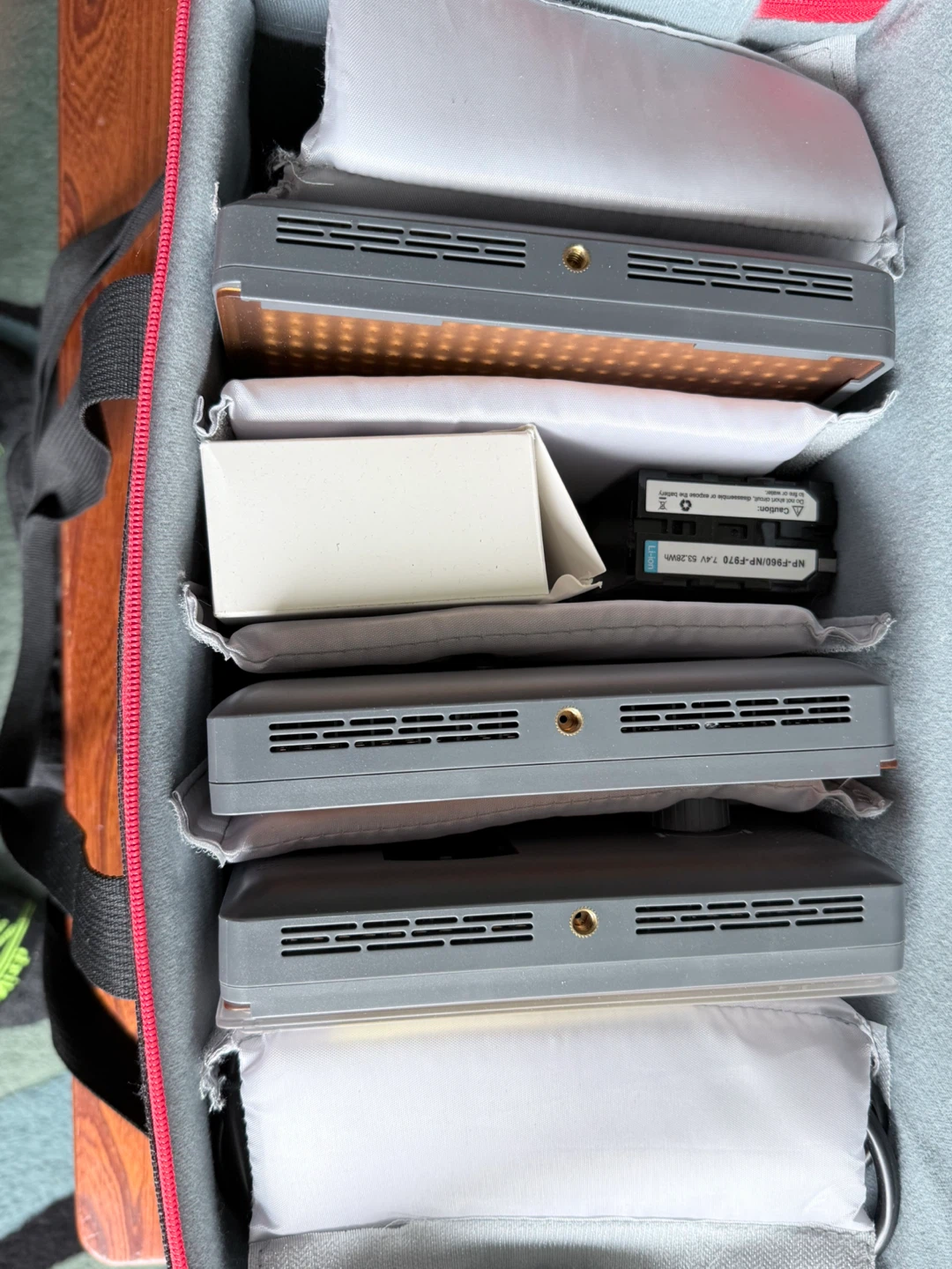Aputure Amaran AL-MW Mini LED Light - photo 2