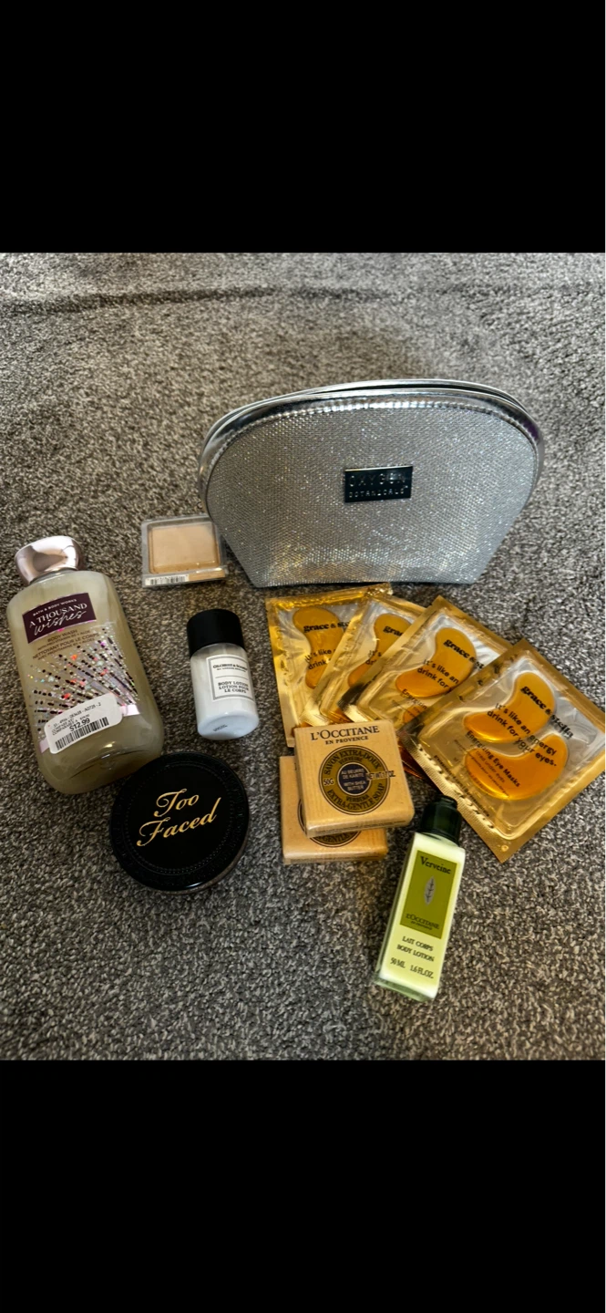 Bath & Body Works, Too Faced, L'Occitane Beauty Bundle - photo 2