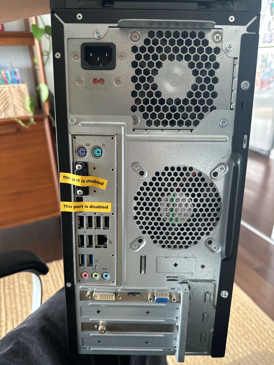 Gateway desktop tower — i5, 8GB DDR3, Radeon GPU — no HDD - photo 2