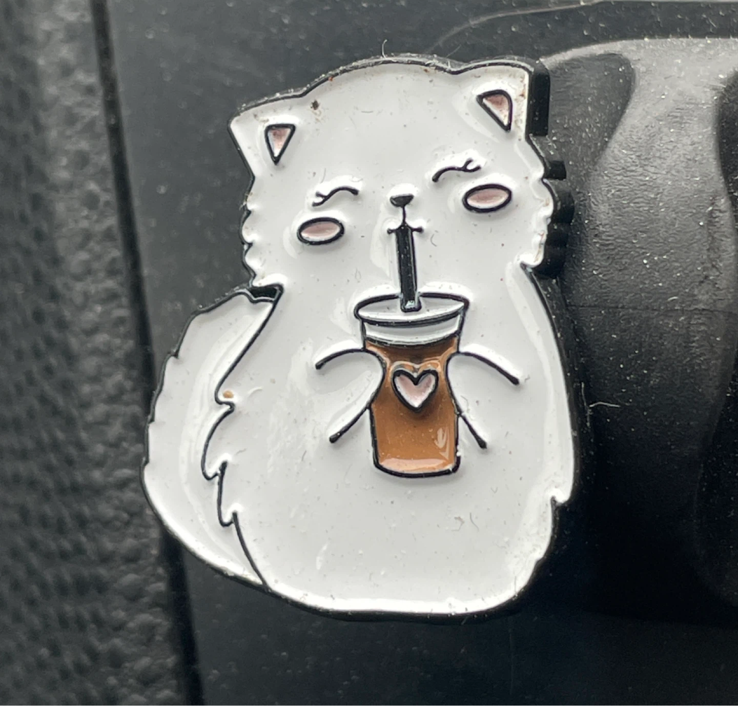 ⚽️ Cute White Cat Enamel Pin