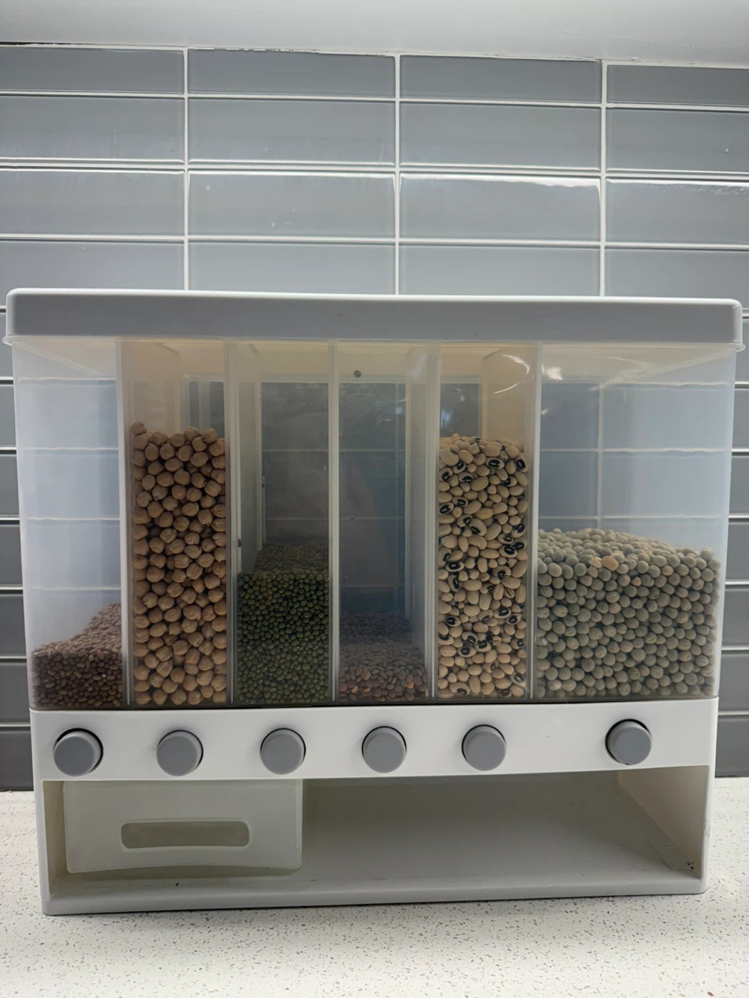 Multi-compartment Grain Dispensers - photo 2