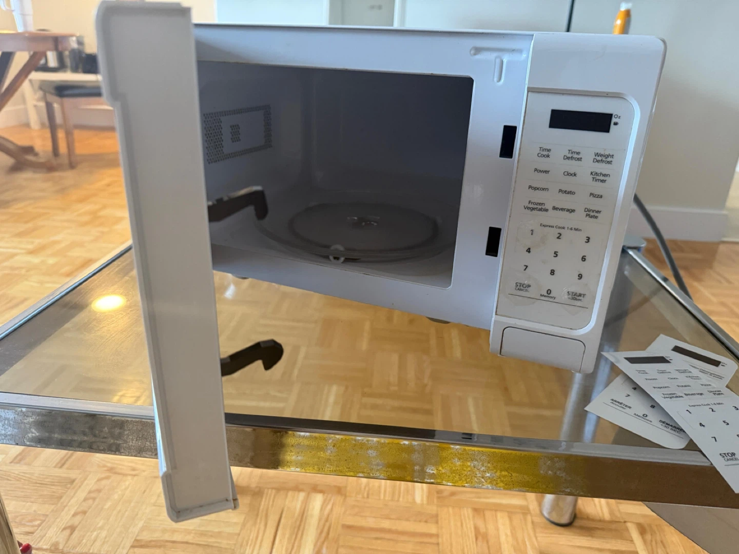 Microwave - photo 2