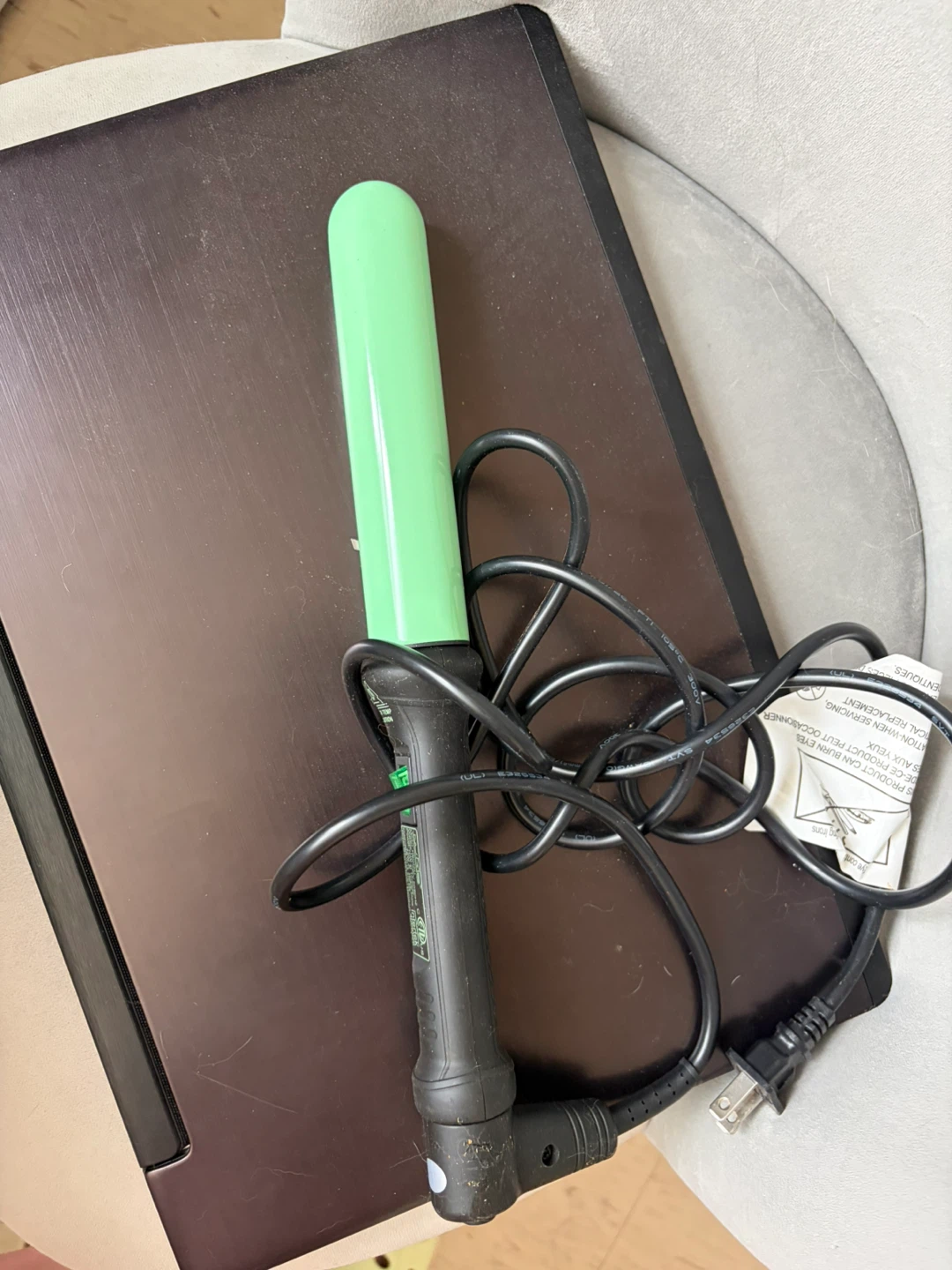Nume Curling Iron