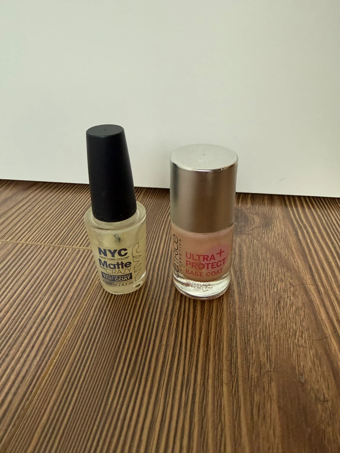 FREE | Base Coat + Top Coat Nail Polish