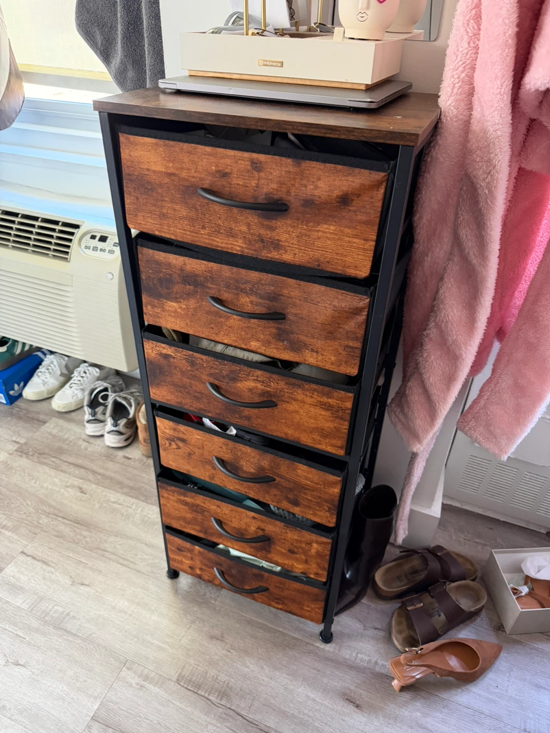 Moving Out TONIGHT – 5 Drawer Rustic Dresser – Pickup Kips Bay