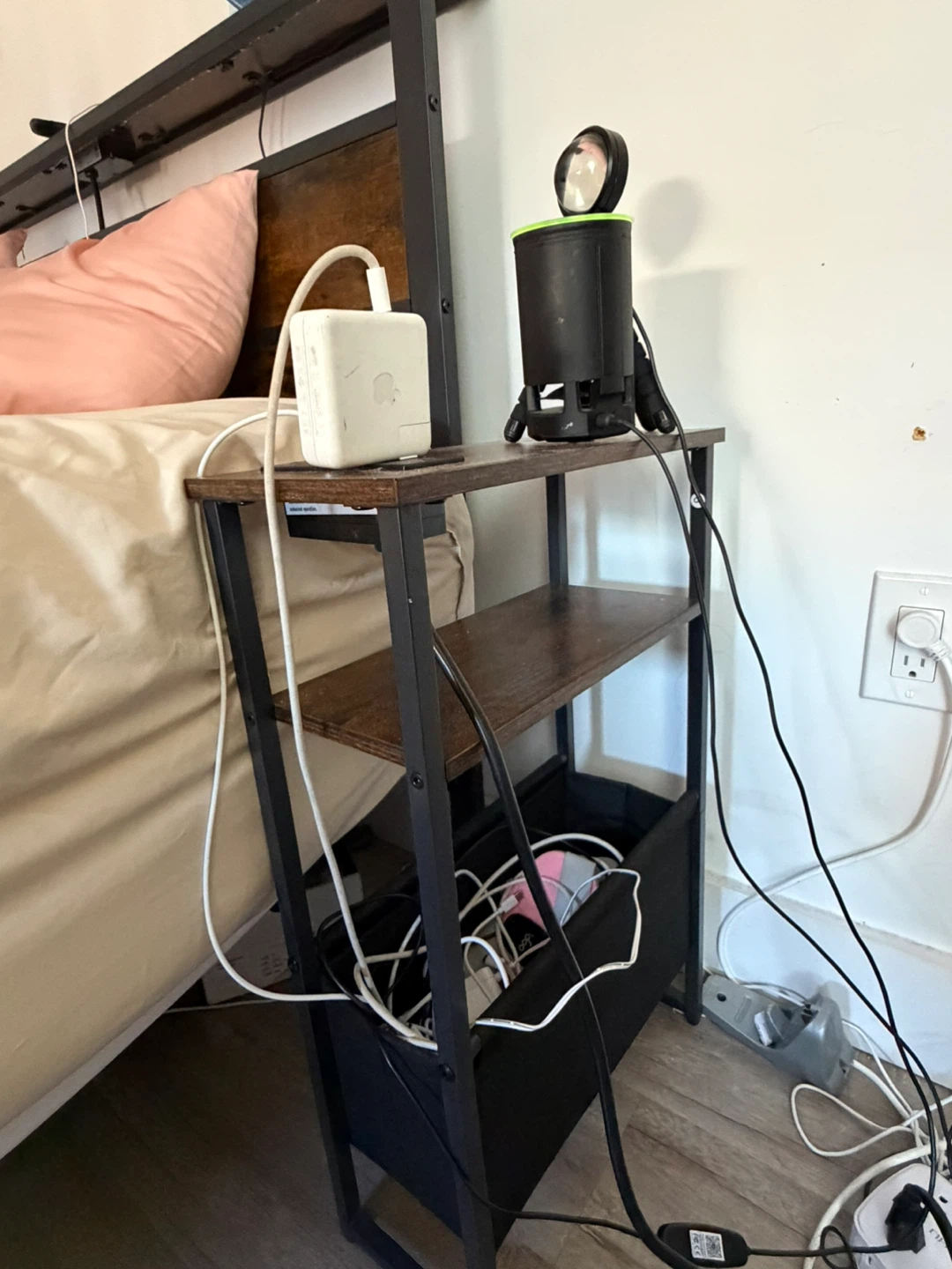 Nightstand w Charging Ports – MUST GO TODAY
