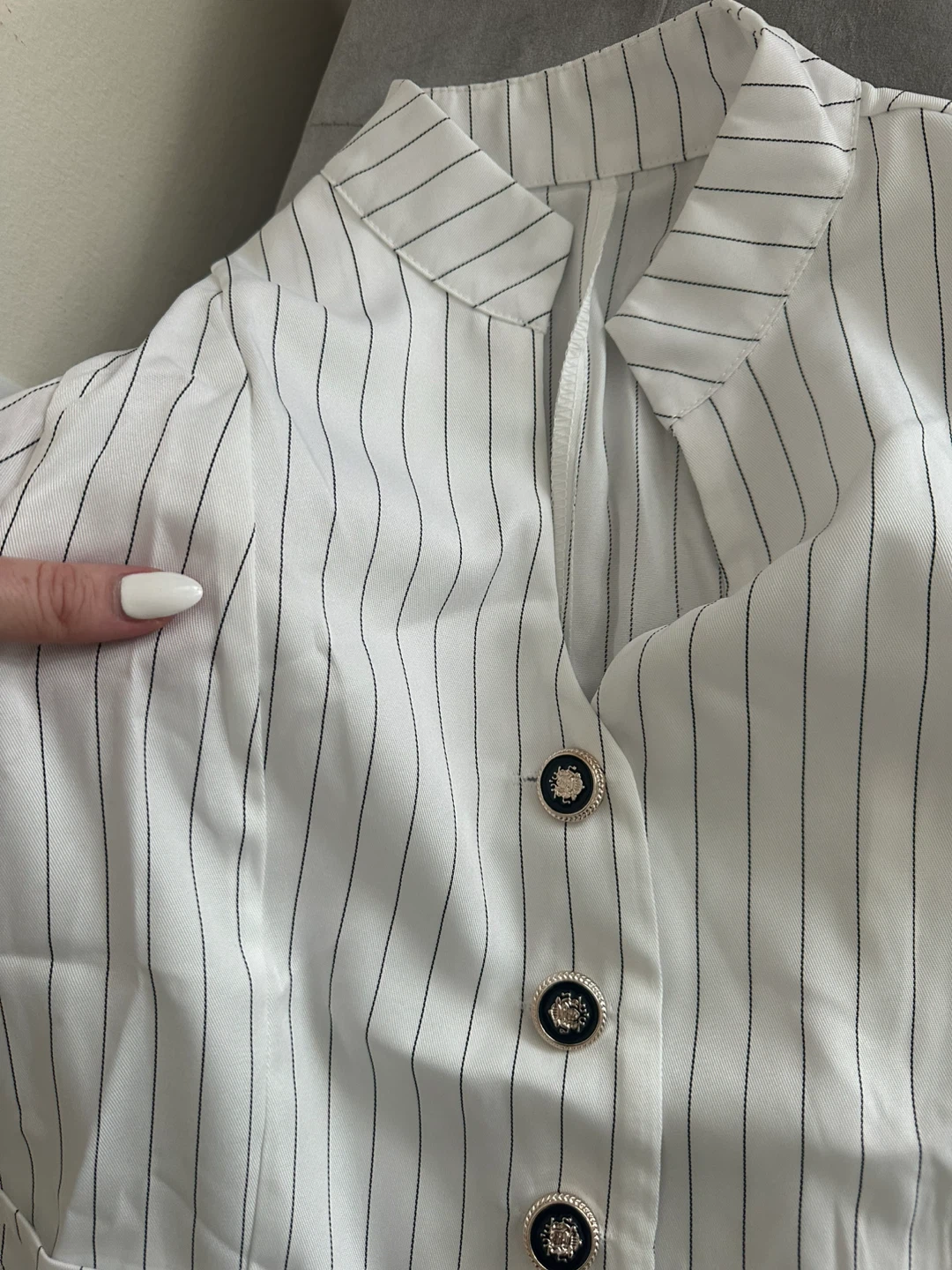 White pinstripe vest - photo 3