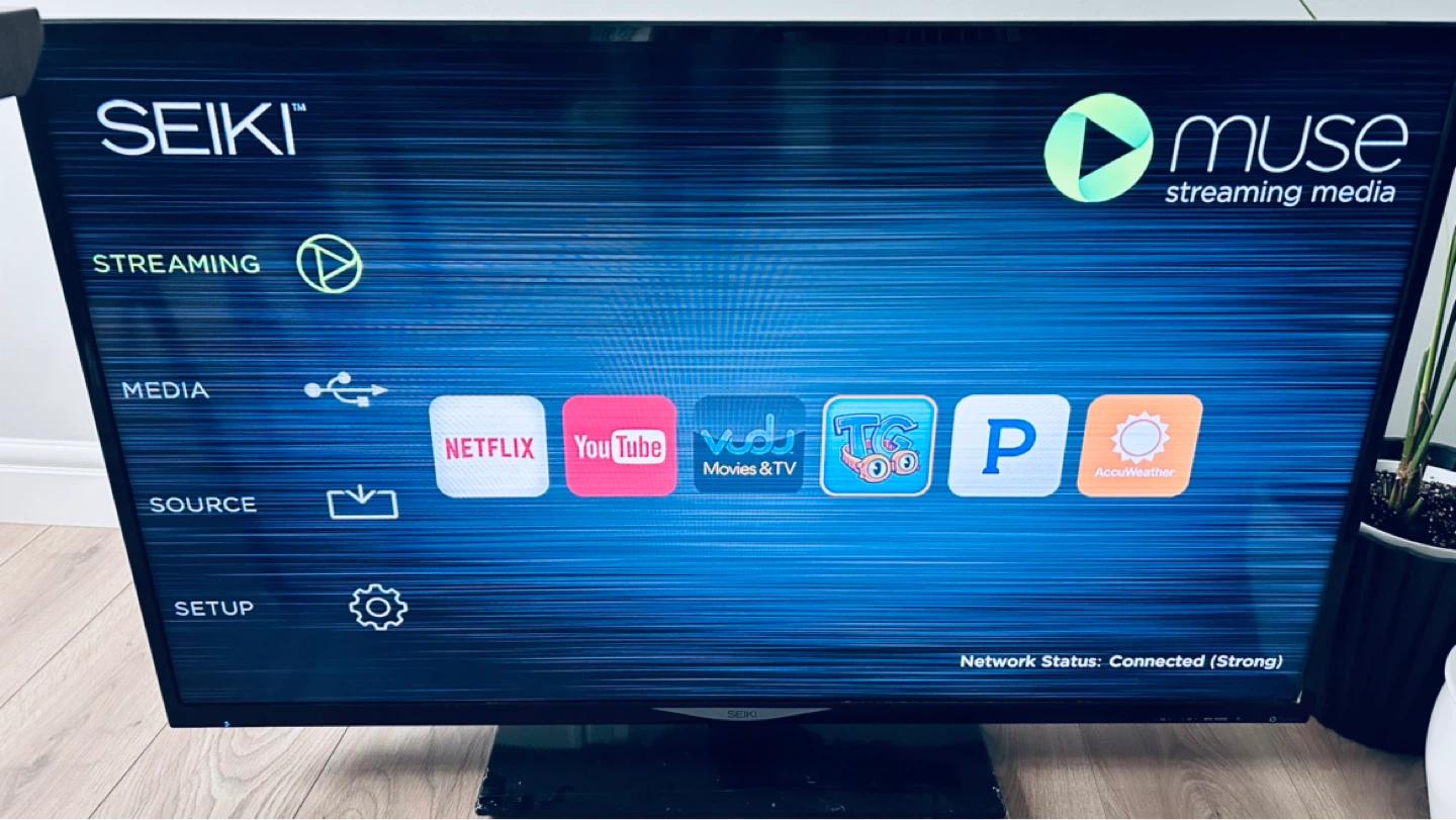 SEIKI 50” Full HD TV + Original Remote - photo 2