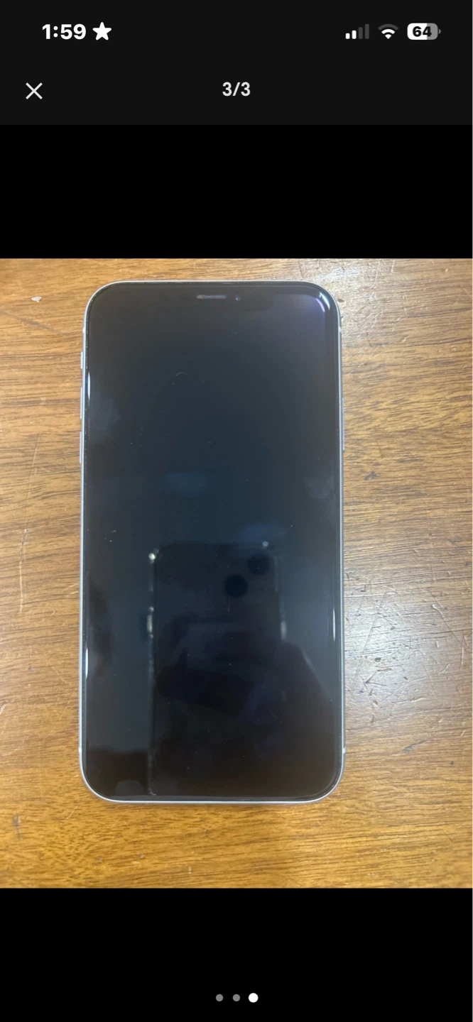 iPhone xr (needs restoring) - photo 3
