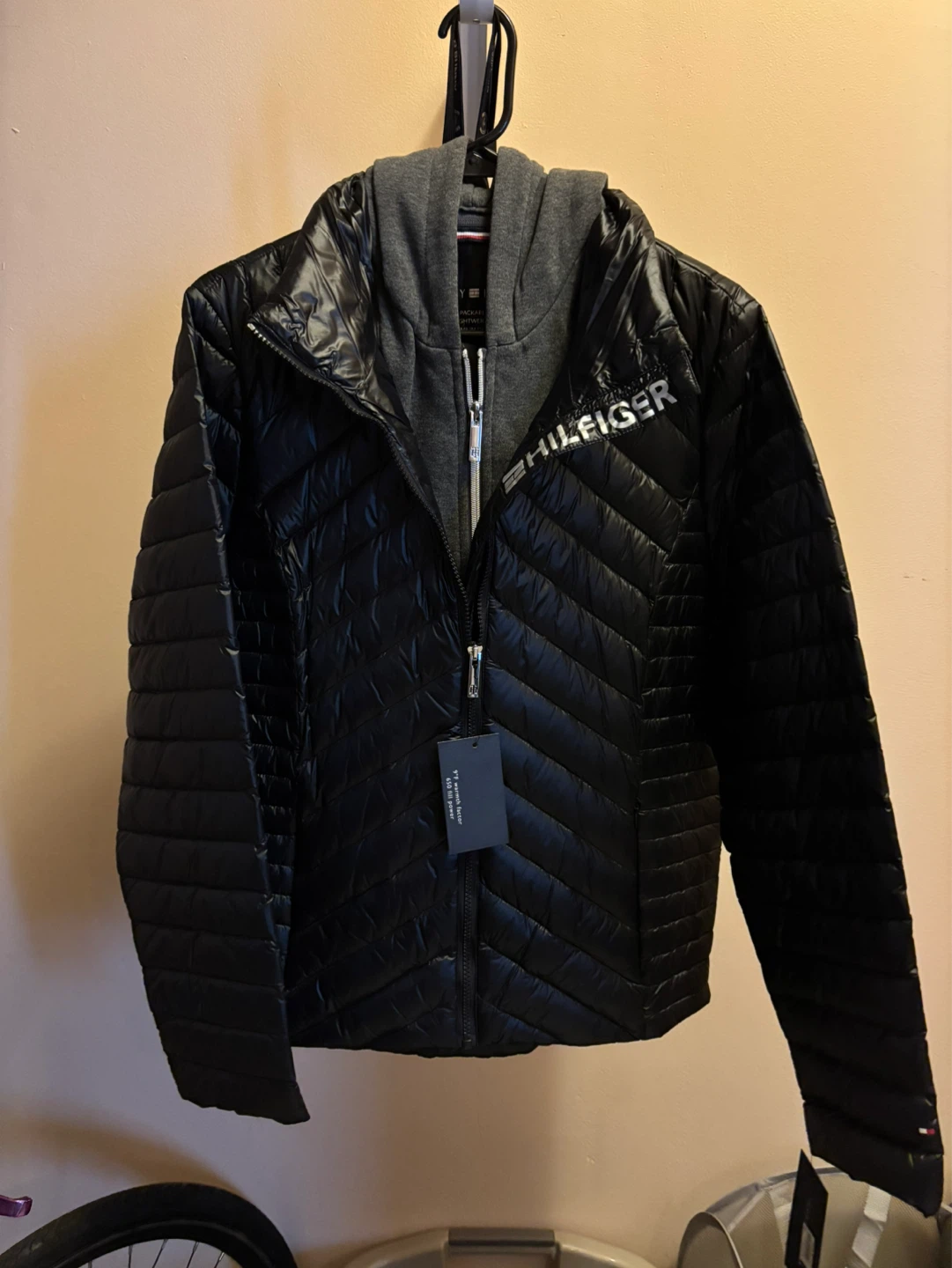 Tommy Hilfiger Puffer Jacket with Hood - Black - Size L - photo 3