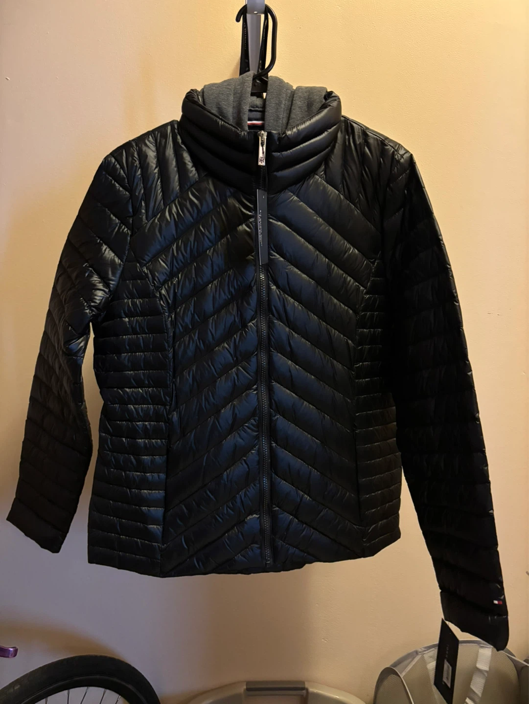 Tommy Hilfiger Puffer Jacket with Hood - Black - Size L