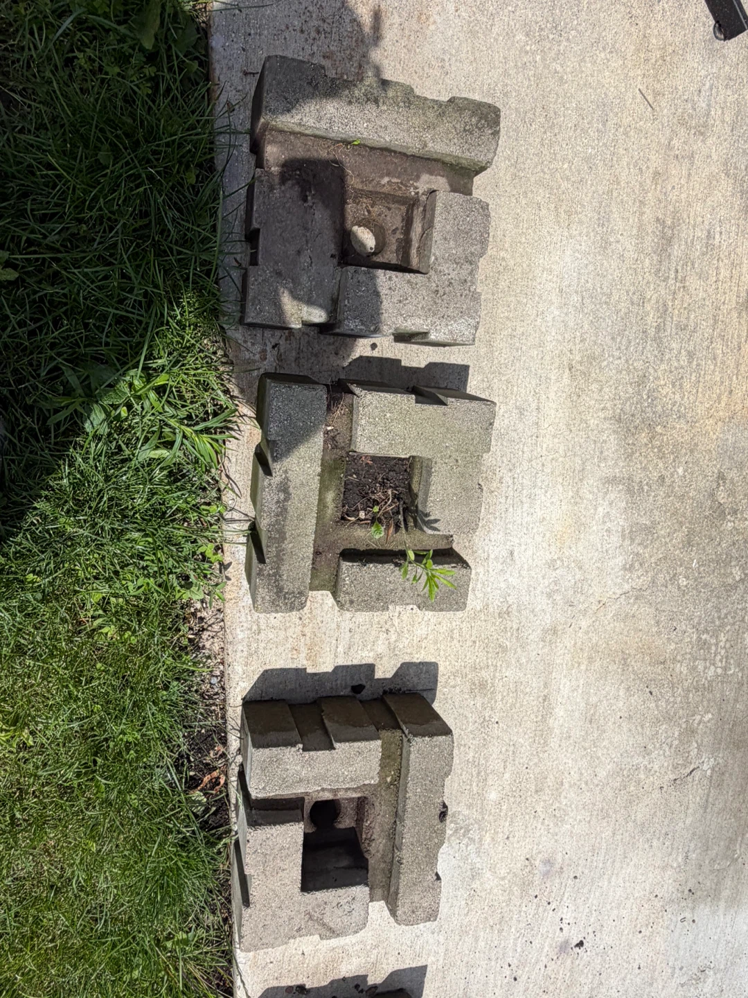 Concrete Garden Blocks - Set of 6 - 4 by 4 - photo 4