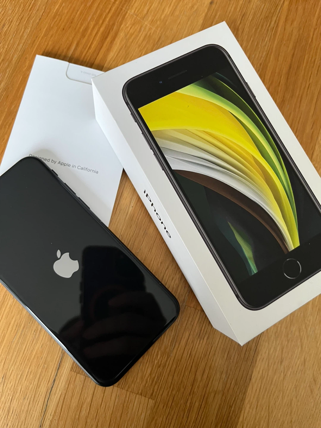 Apple iPhone SE (2nd Gen) 64G Unlocked - with box - photo 2