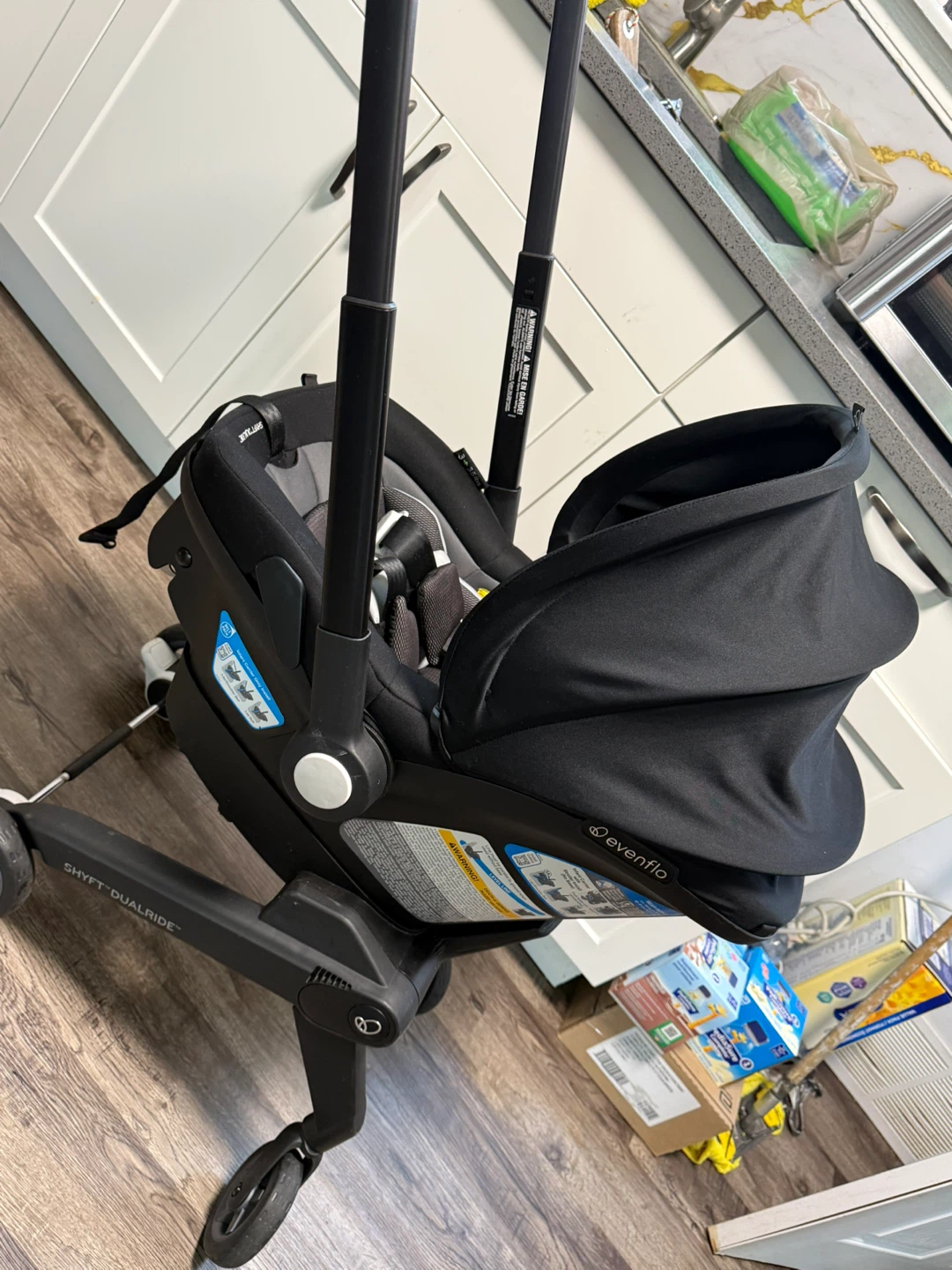 Evenflo Shyft DualRide Car seat/ Stroller Combo