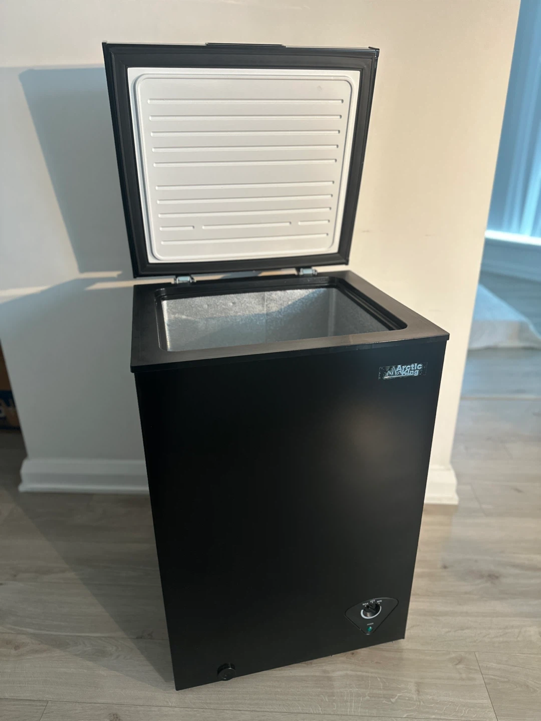 Arctic King Chest Freezer