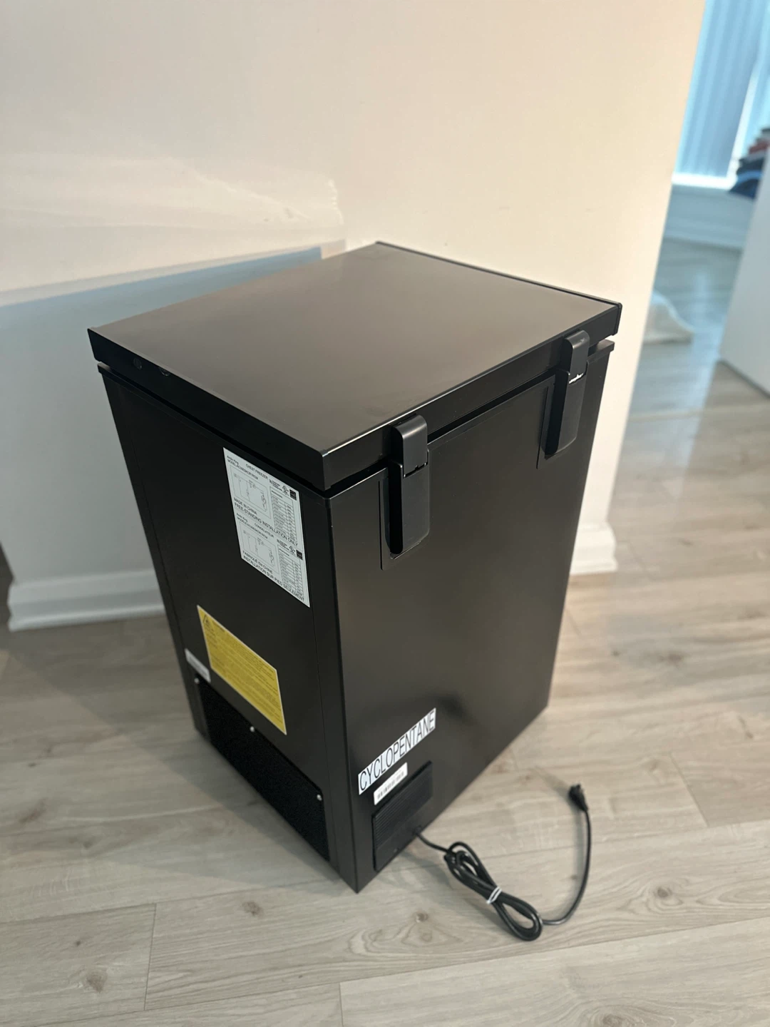 Arctic King Chest Freezer - photo 3
